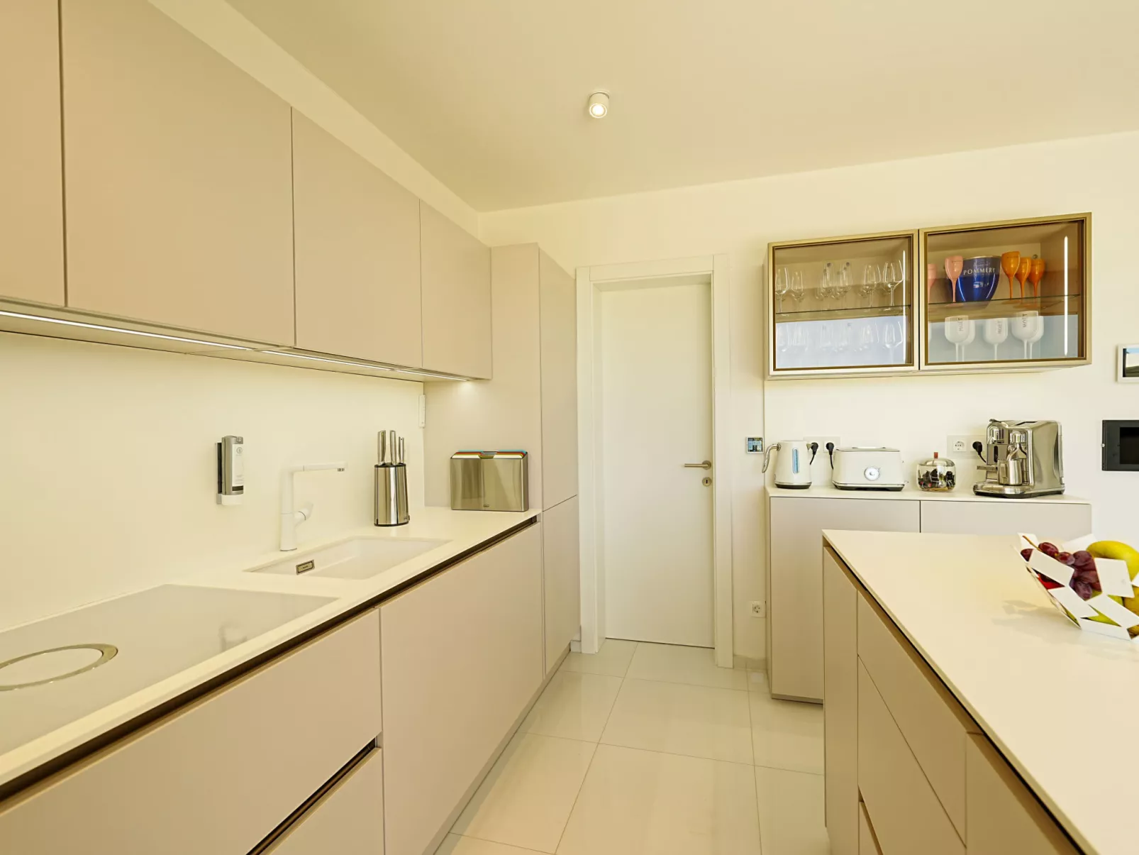 Primosten Hills - West - Binnen