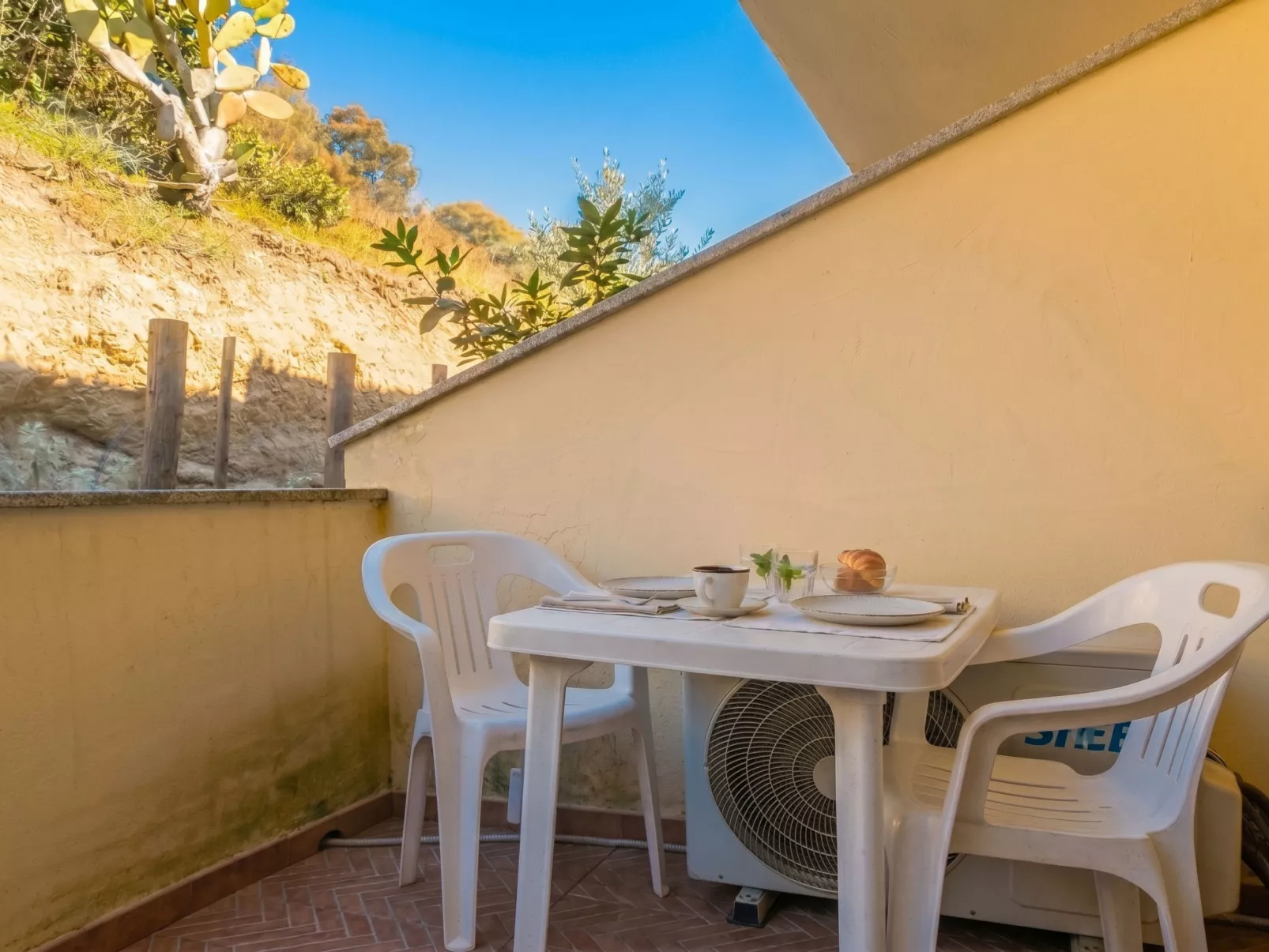 Cala Del Porto - Binnen