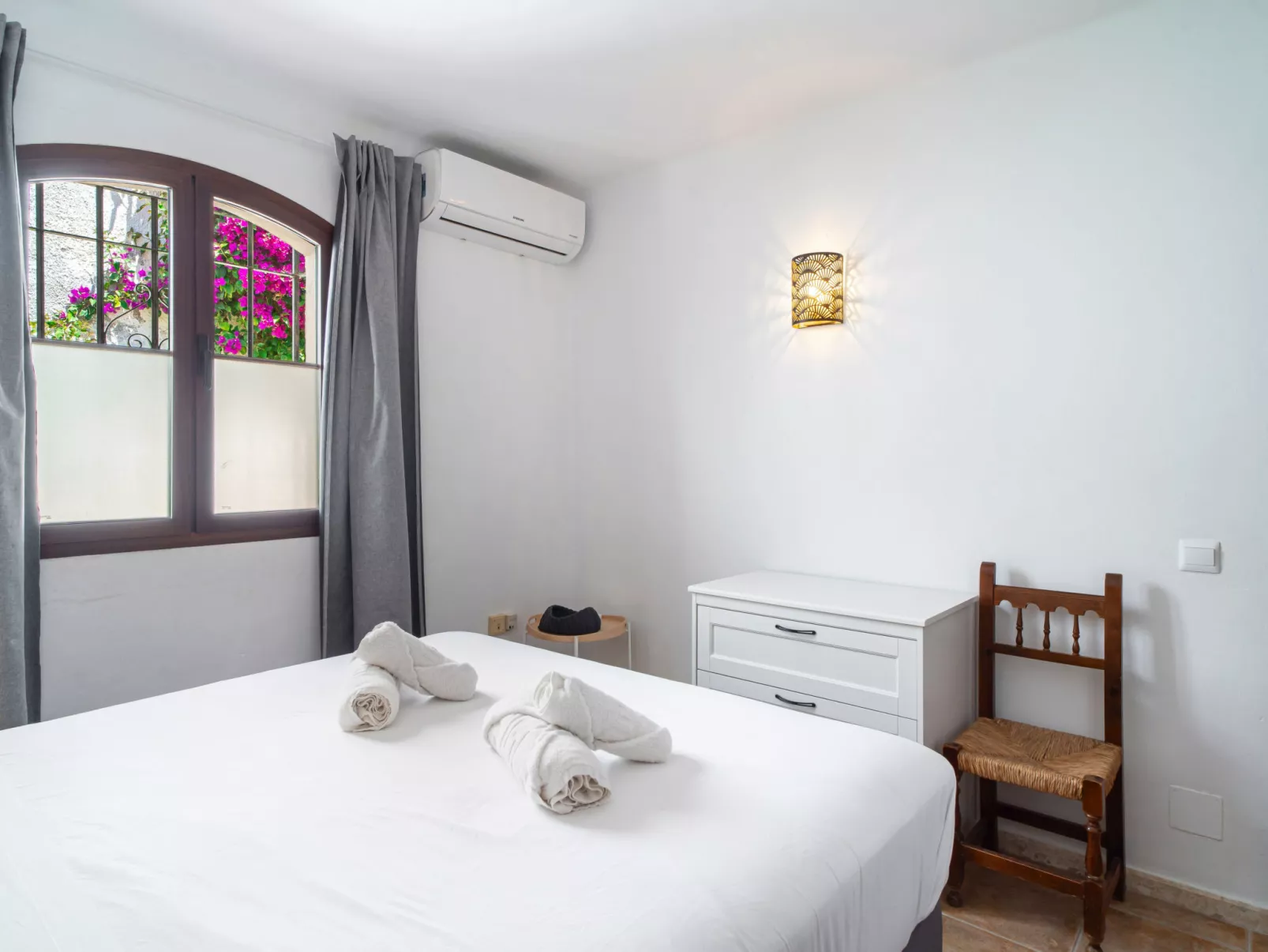 Hibiscos 72 Deluxe by Casasol - Binnen