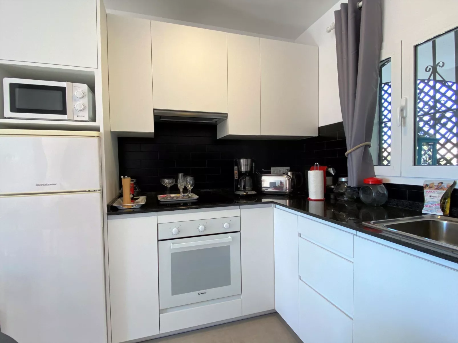 Verano Azul 67 Seaview by Casasol - Binnen