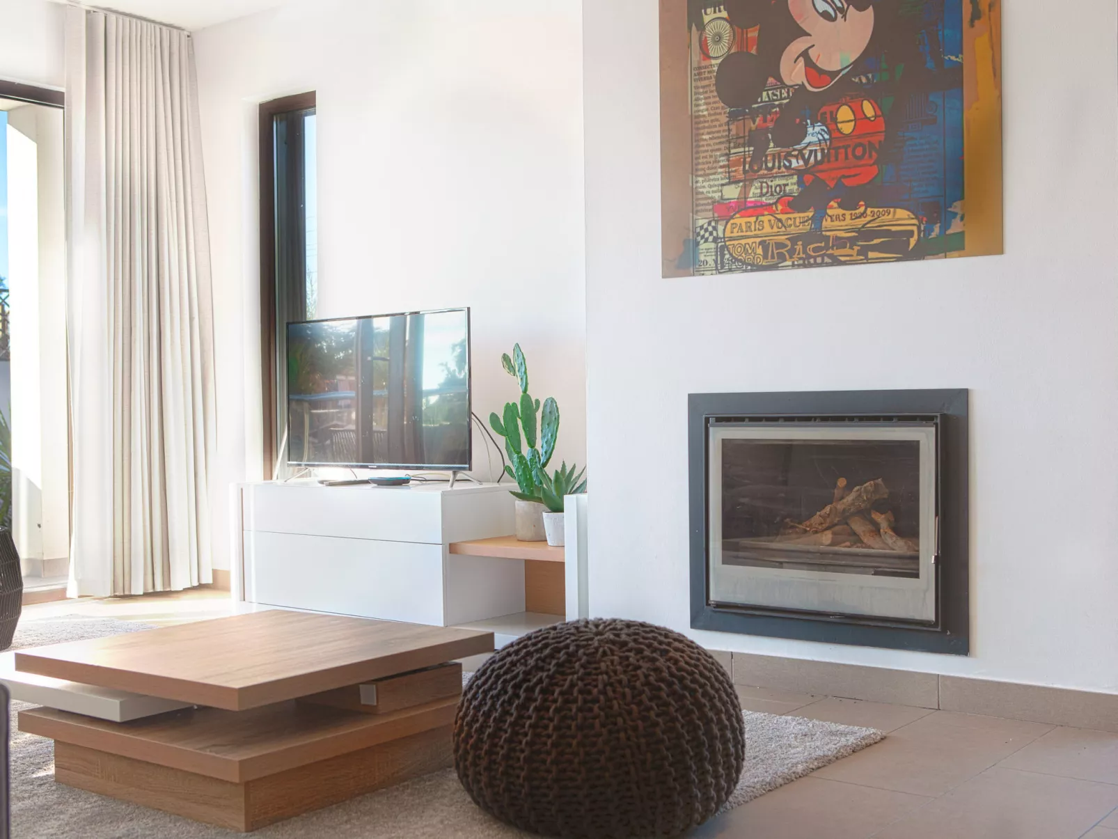 Modern Villa close to Costabella beach - Binnen