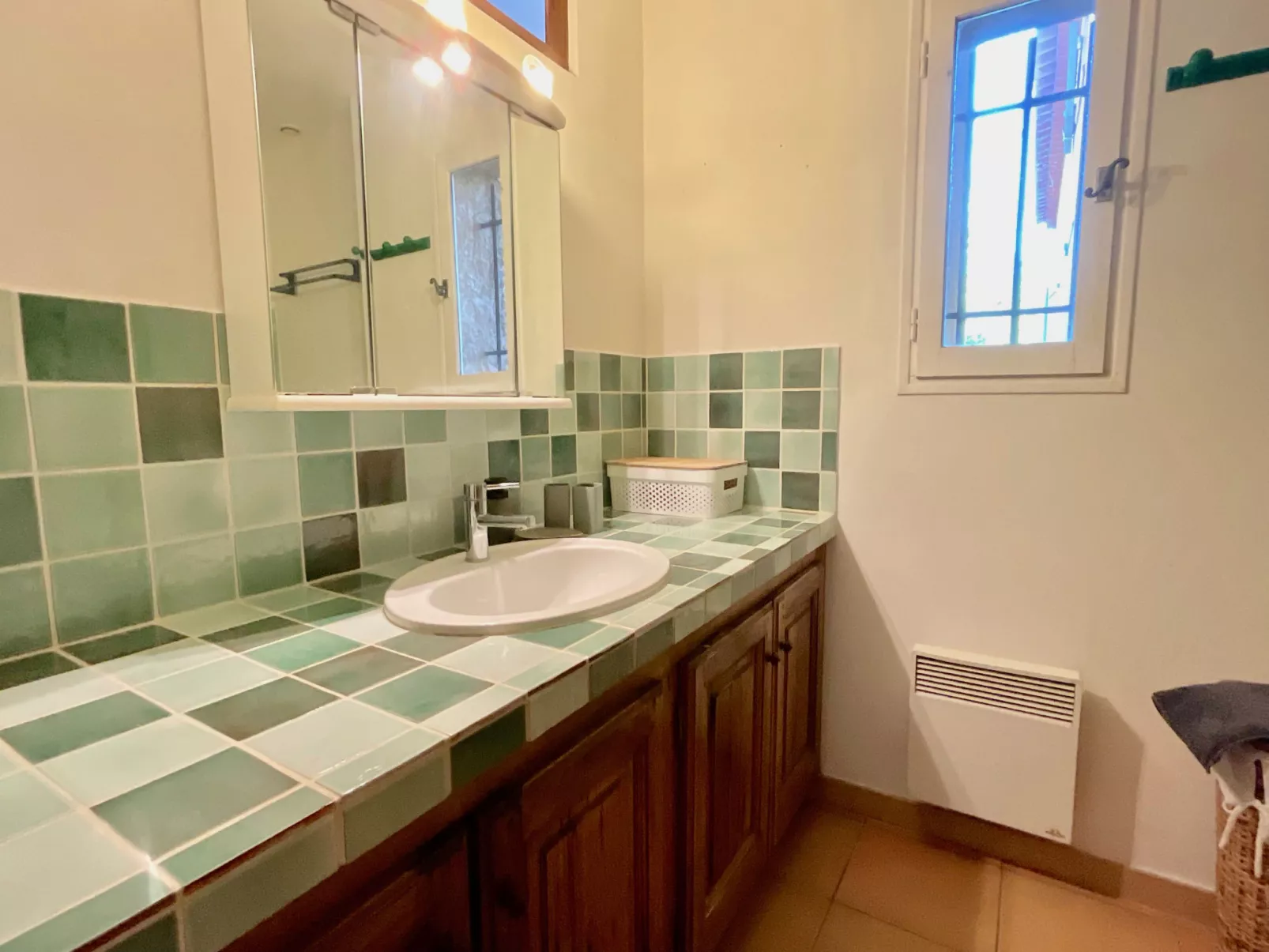 LE FERRAILLON - Binnen