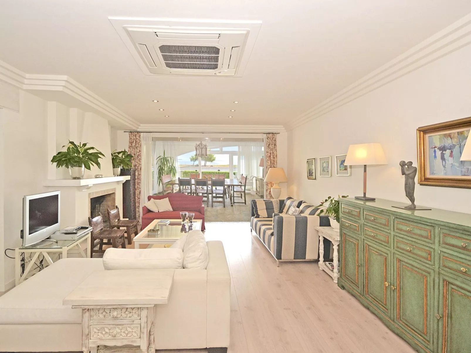 Llenaire - Xata - Binnen