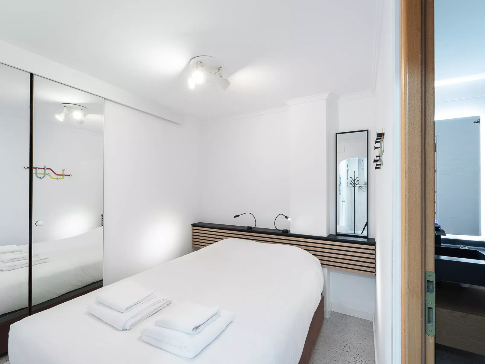 WELCS APARTAMENTO 158 EMP con vistas al canal - Binnen