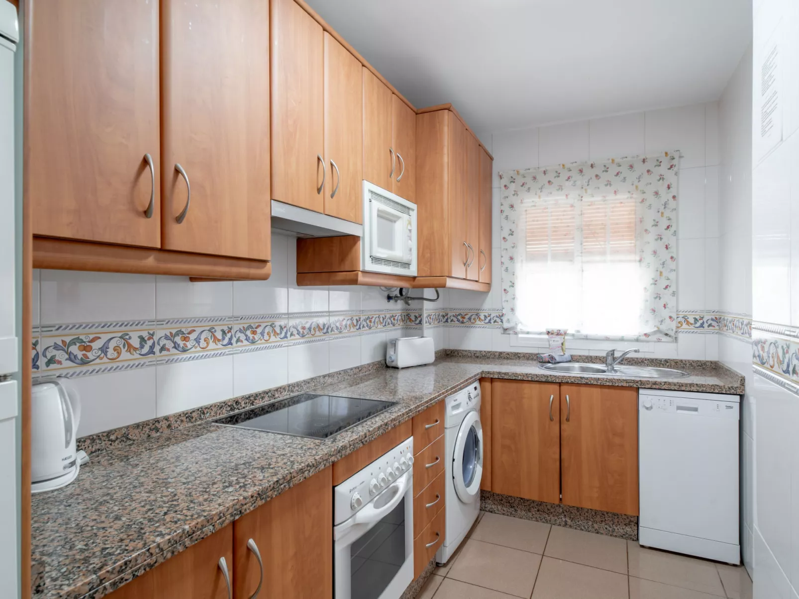 Rubarsal Burriana Beach 1J by Casasol - Binnen