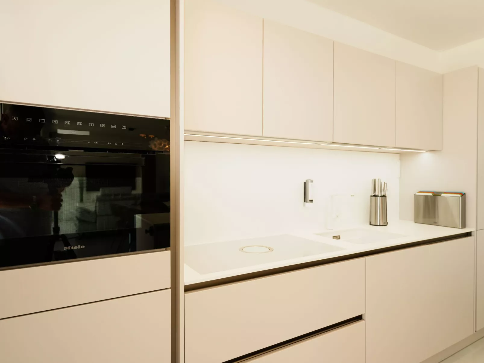 Primosten Hills - West - Binnen