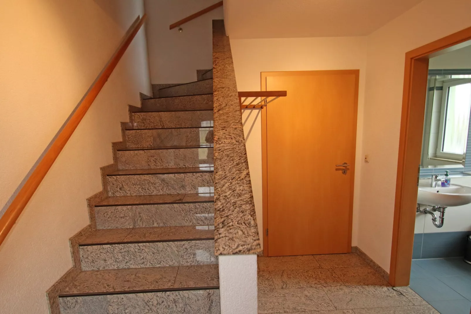 Doppelhaushälfte Zingst-Haus Paradise - Overloop