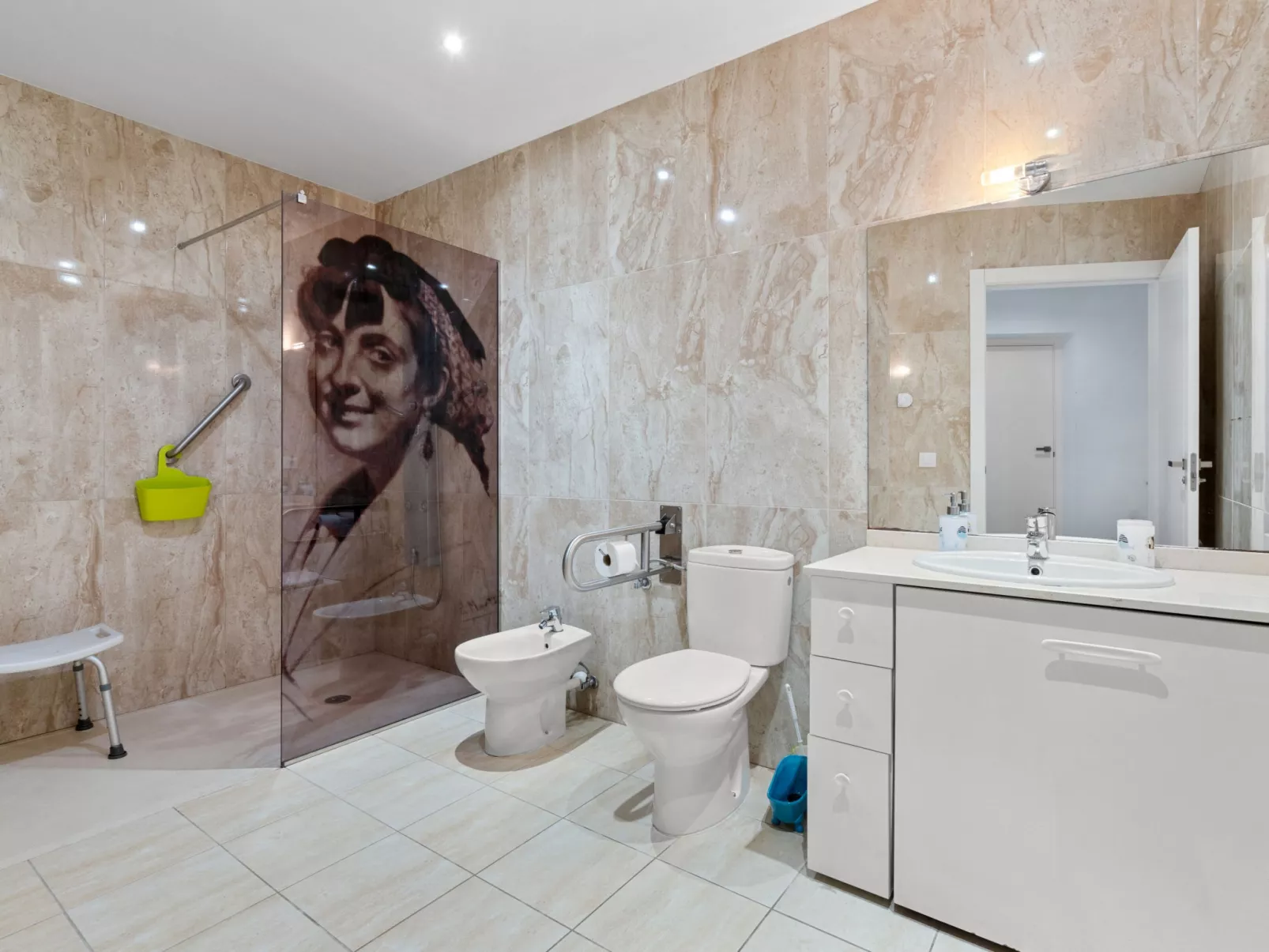 La Vida Sin Limites A EMP - Binnen