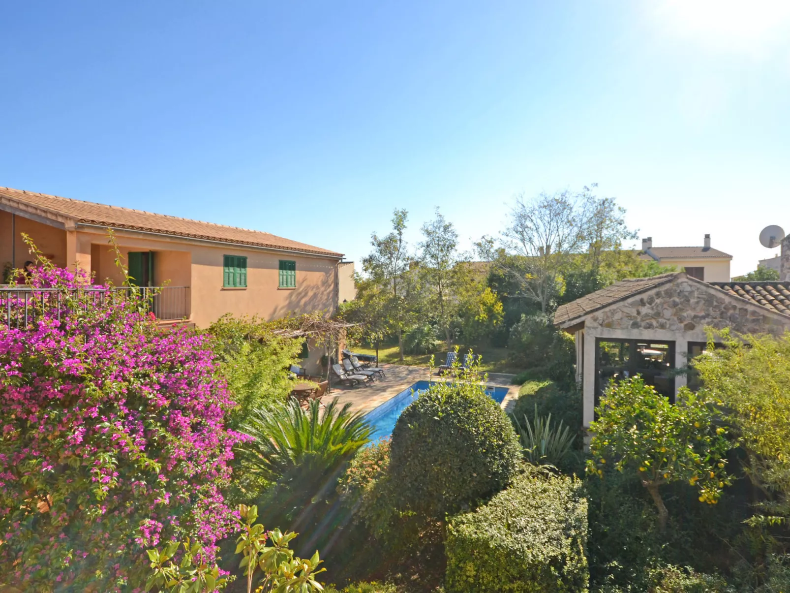 Can Casta (Sonrisa 12) - Buiten