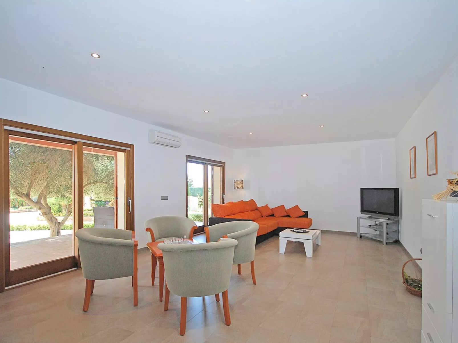 Santa Maria - Binnen