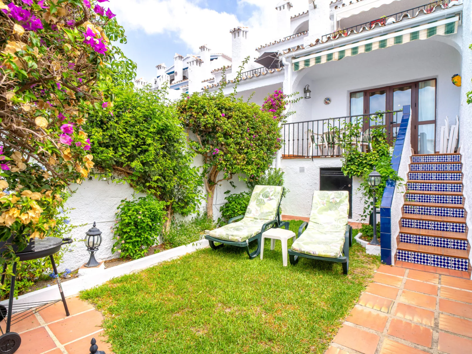 Capistrano Village Garden by Casasol - Buiten