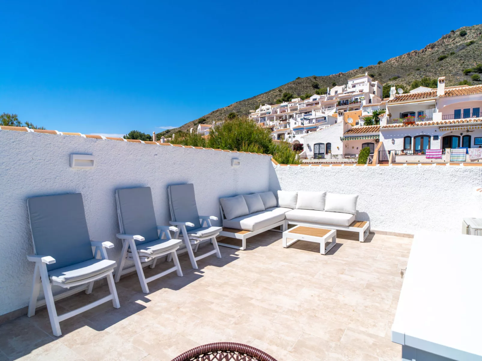 Hibiscos 33 Rooftop Vista by Casasol - Binnen