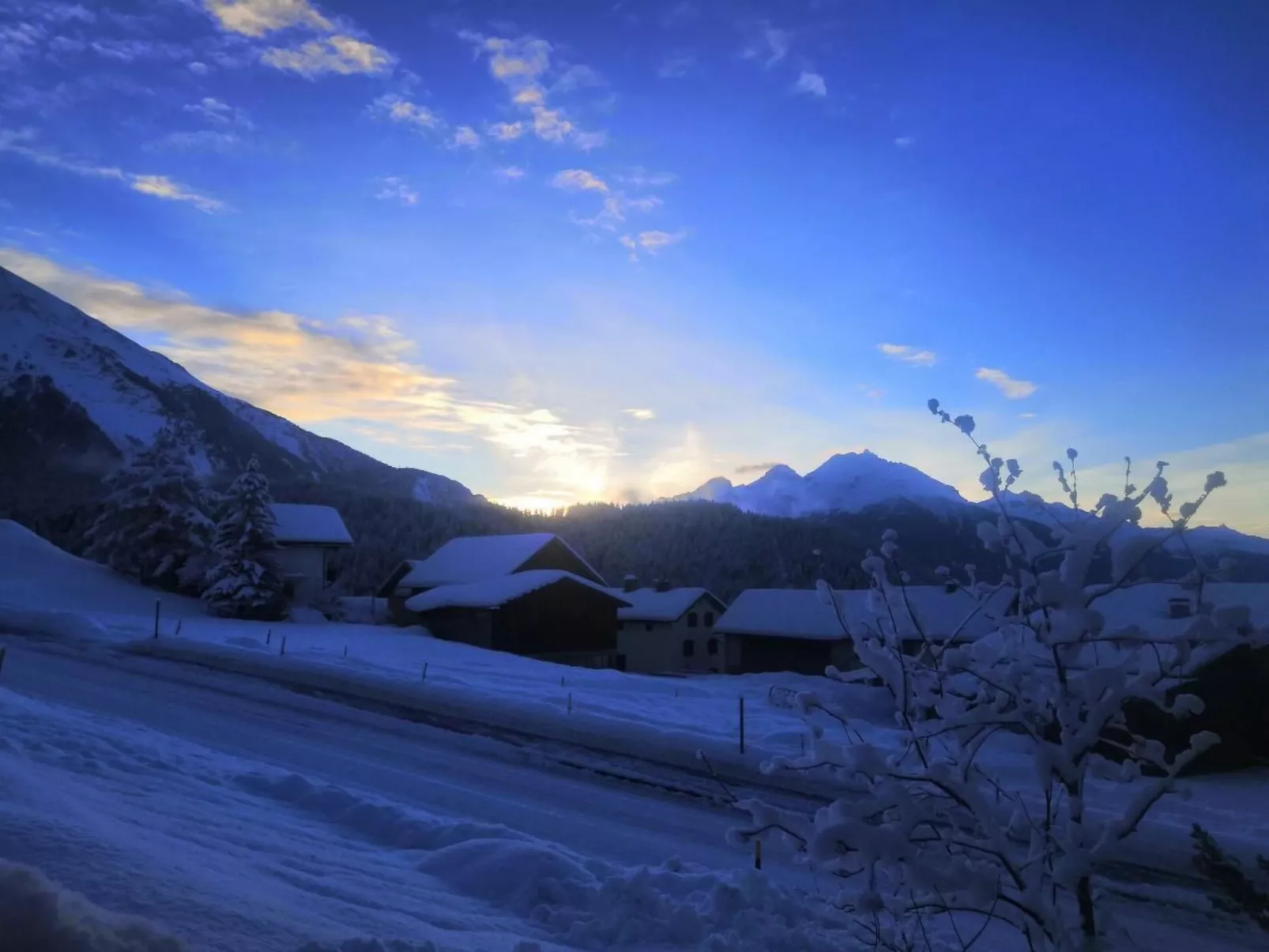 Modernes heimeliges Chalet - Buiten