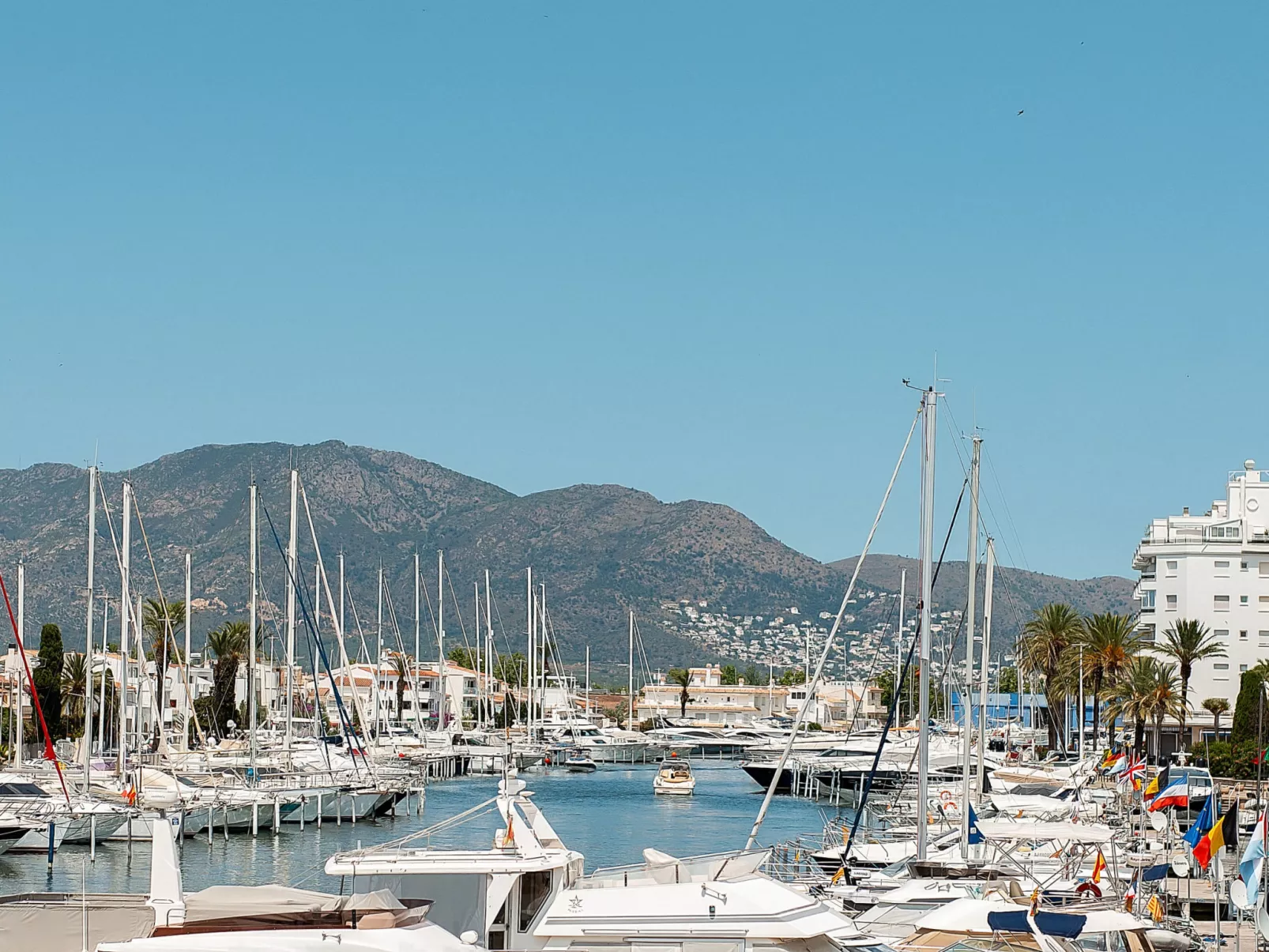 WELCS APARTAMENTO 263 EMP con vistas al canal - Buiten