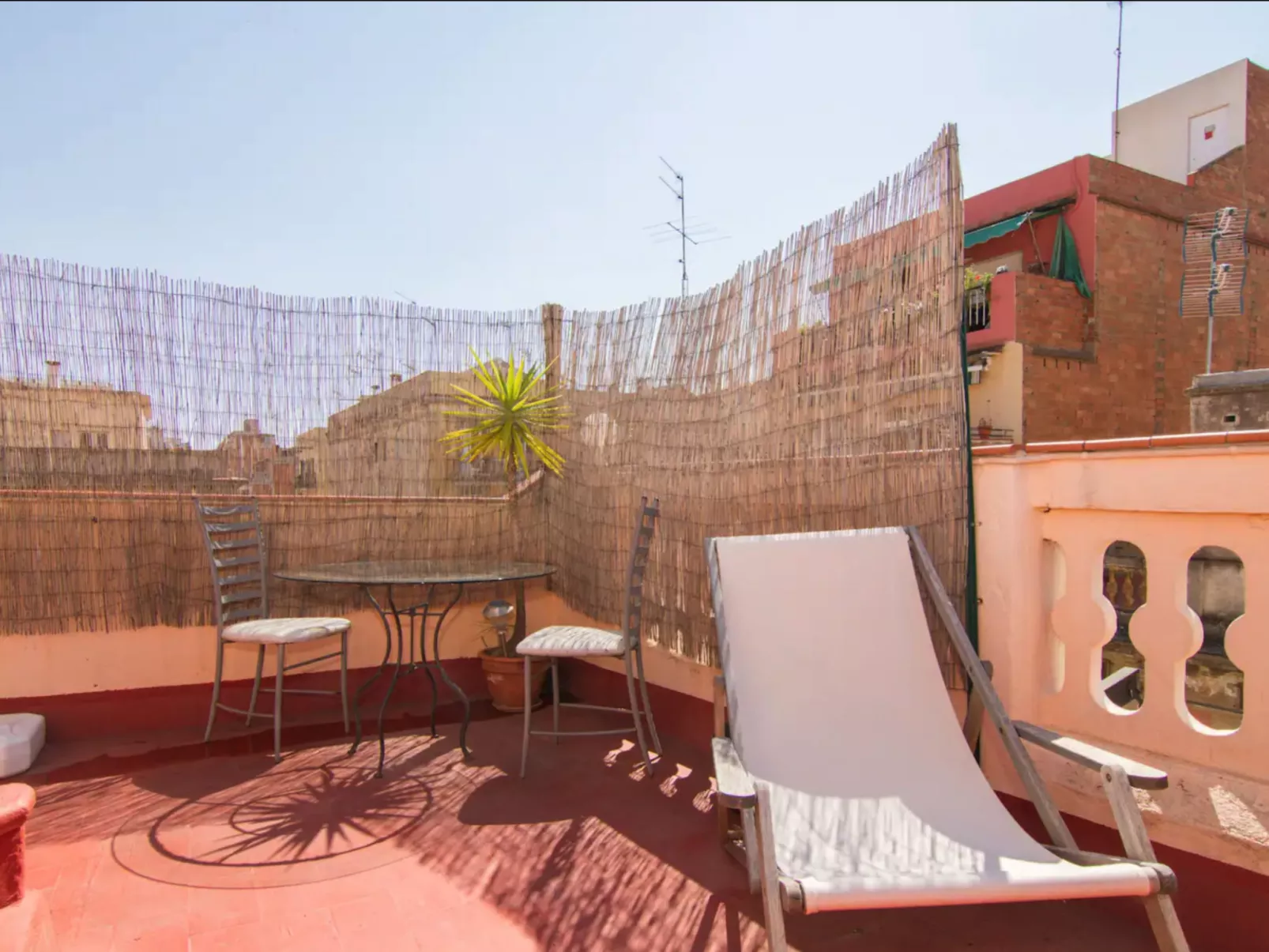 TERRACE DUPLEX at SAGRADA FAMILIA/GRACIA - Buiten