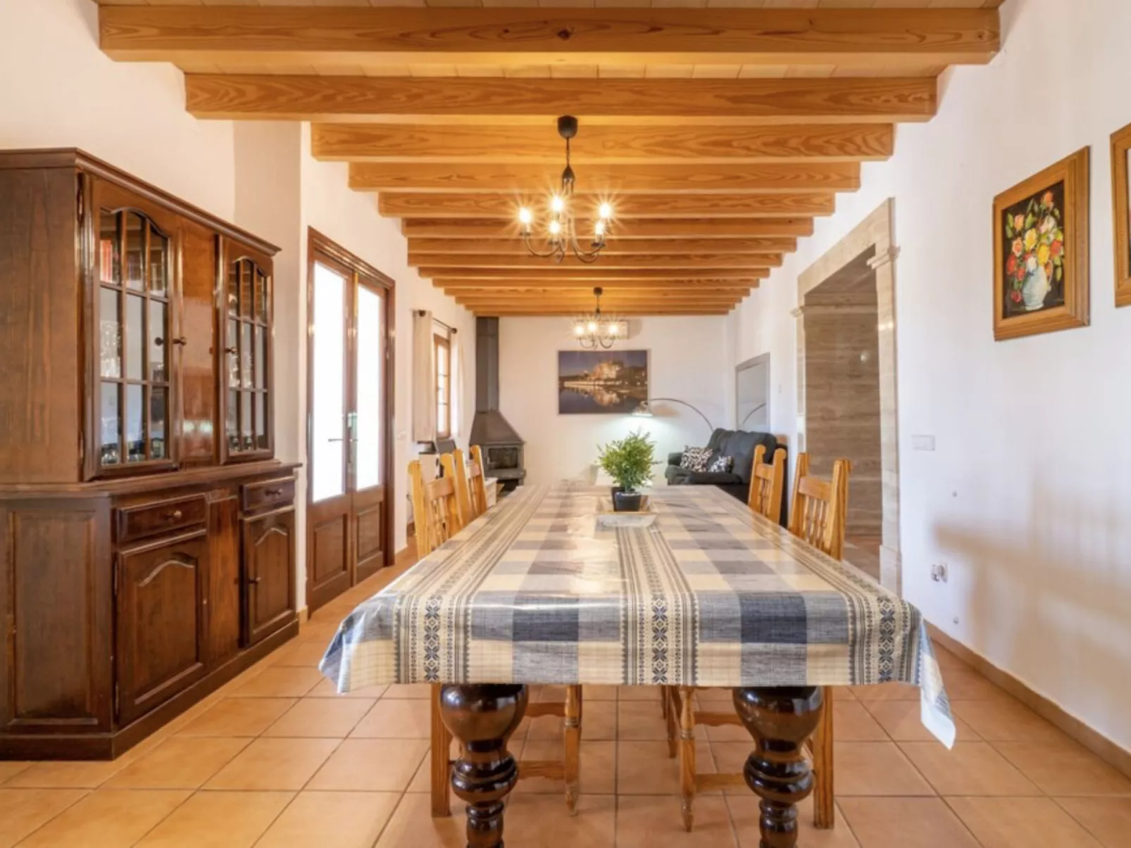 VILLA LORENZO MANACOR by PriorityVillas - Binnen