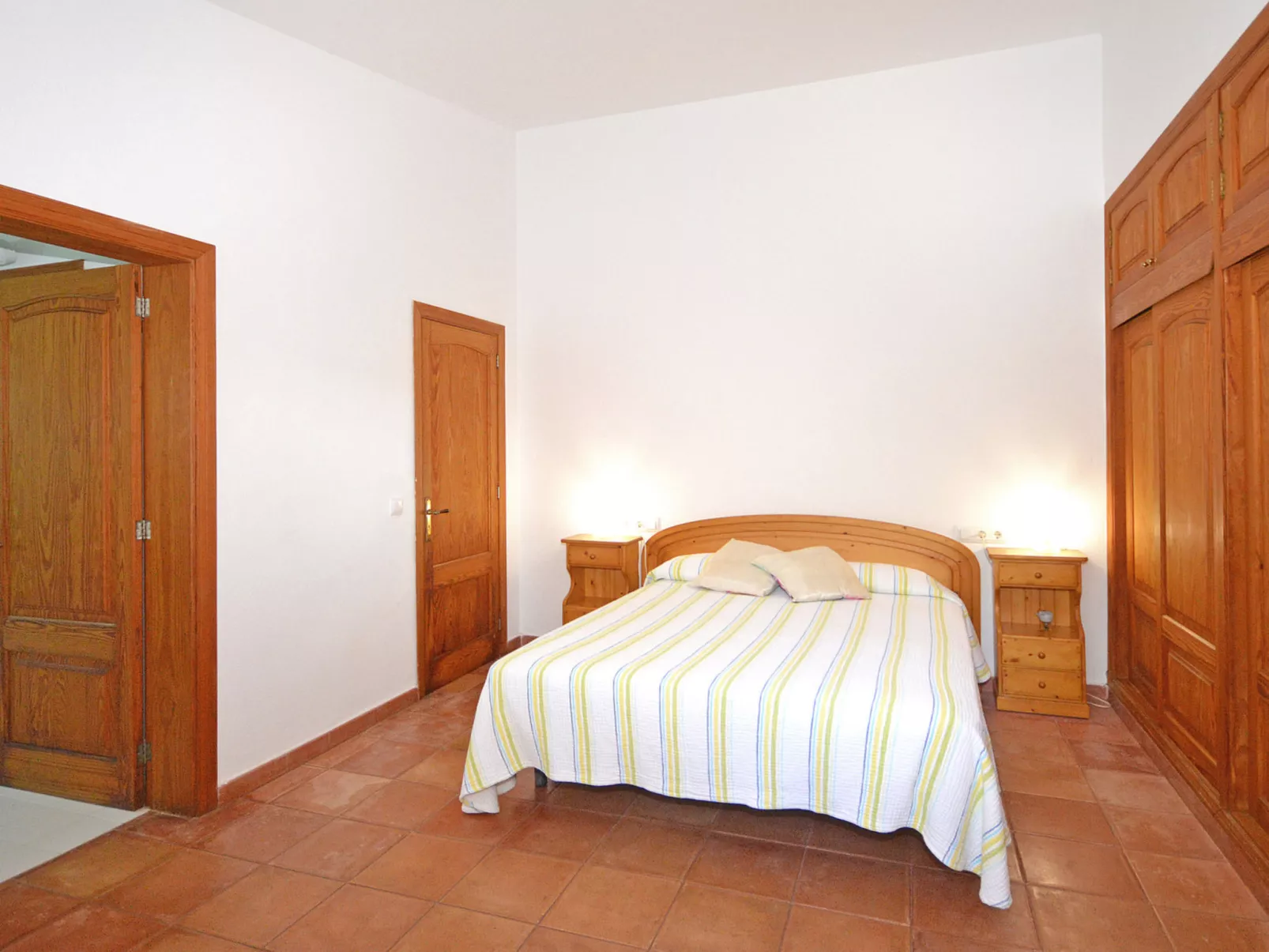 Spiros &quot-Camp Roig&quot- - Binnen