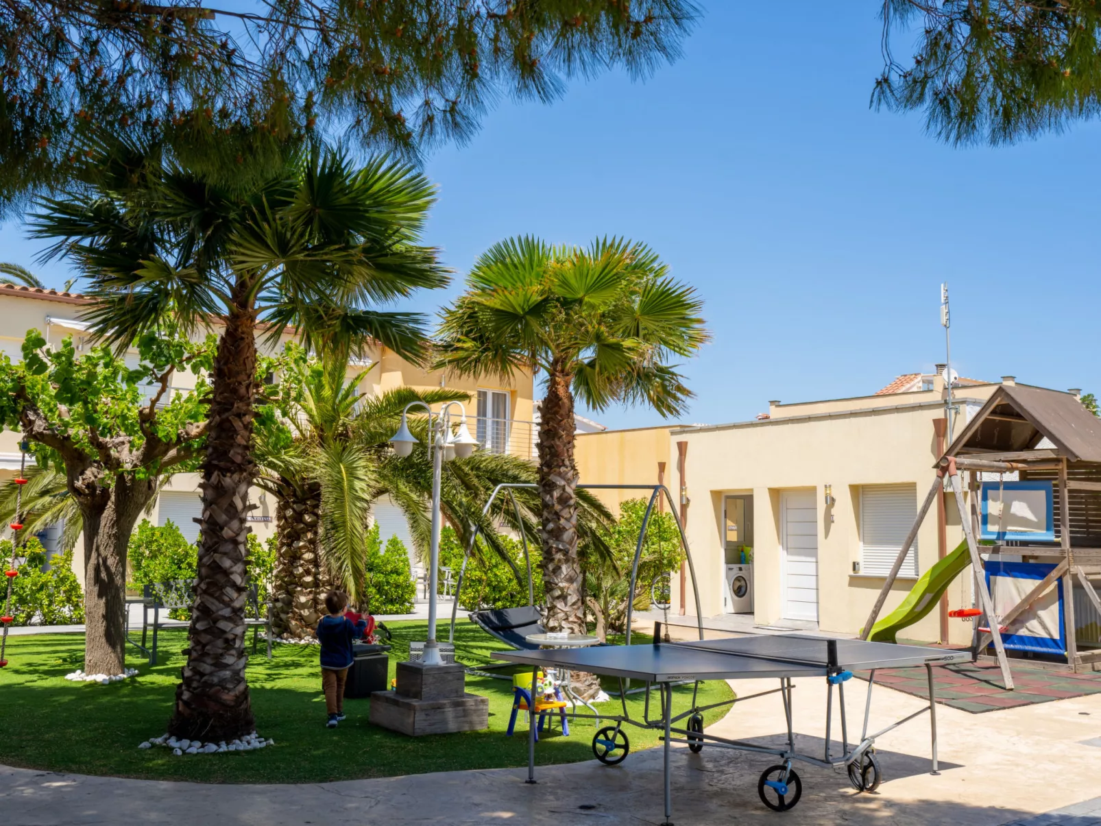 La Vida Sin Limites G EMP - Buiten