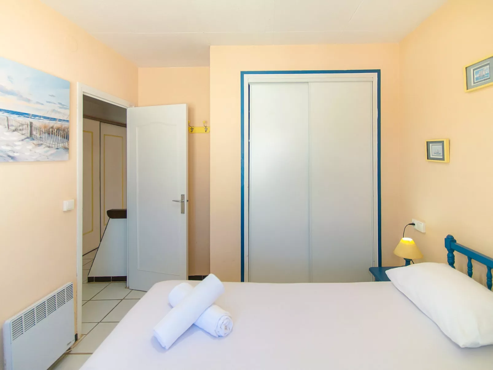 WELCS CASA  240 EMP con piscina y vista al canal - Binnen