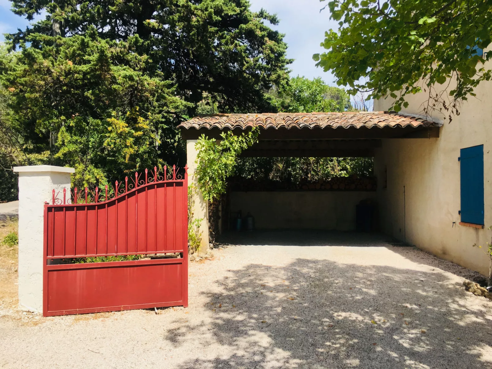 RALAYE - Buiten