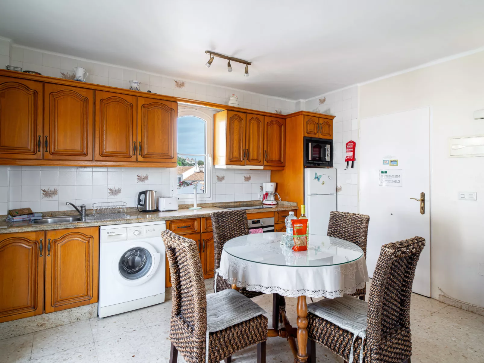 San Juan de Capistrano 74 by Casasol - Binnen