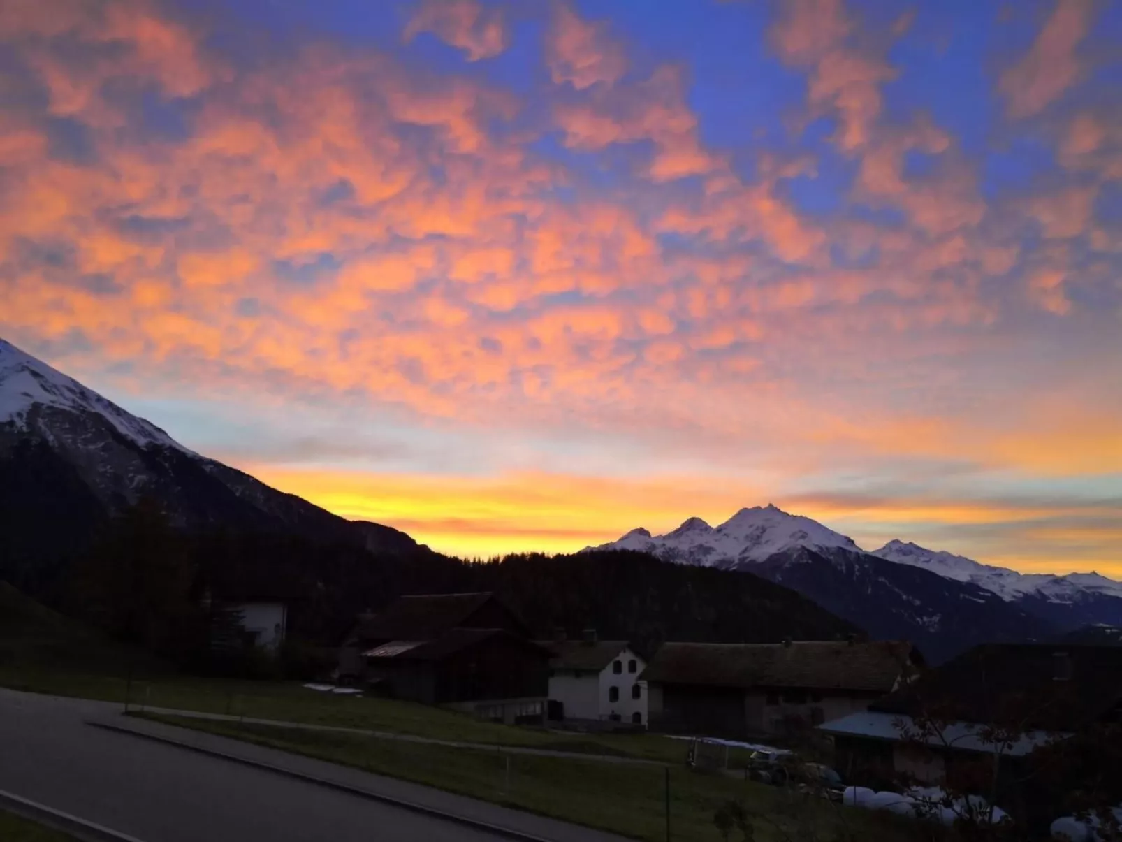 Modernes heimeliges Chalet - Buiten