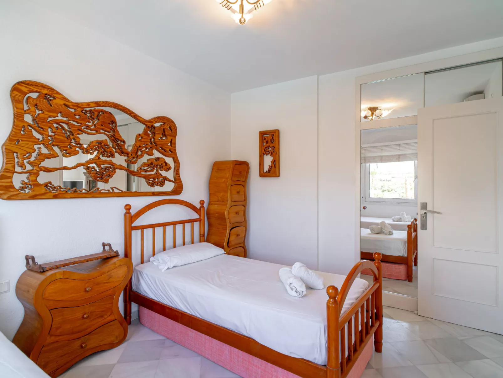 Stella Maris Beachfront 1J by Casasol - Binnen
