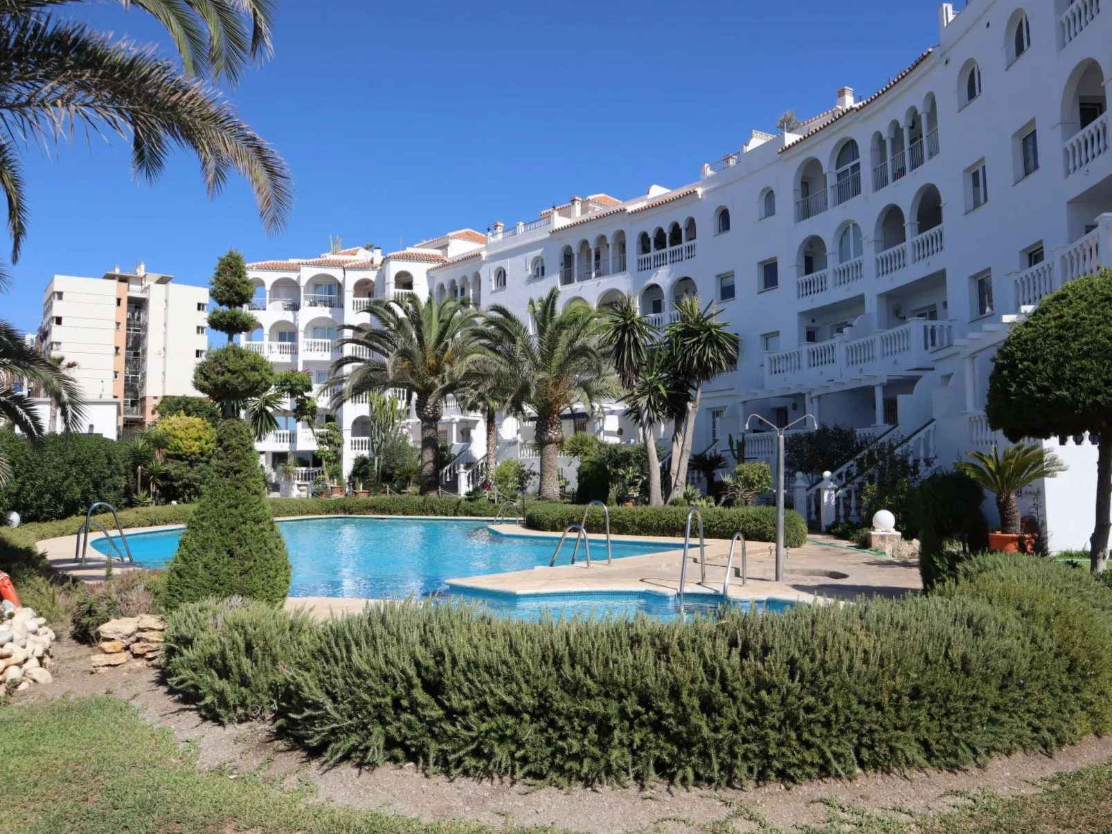 Stella Maris Beachfront 1B by Casasol - Buiten