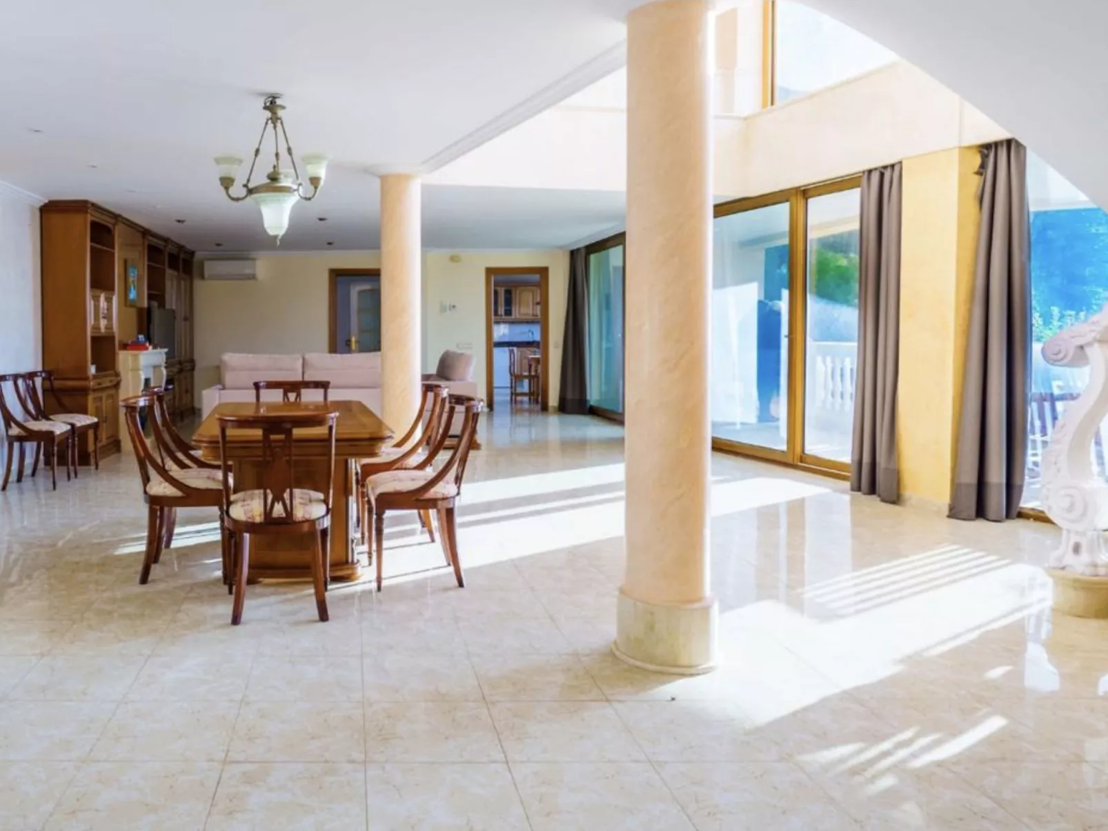 VILLA CAMP DE MAR SEA VIEW - Binnen