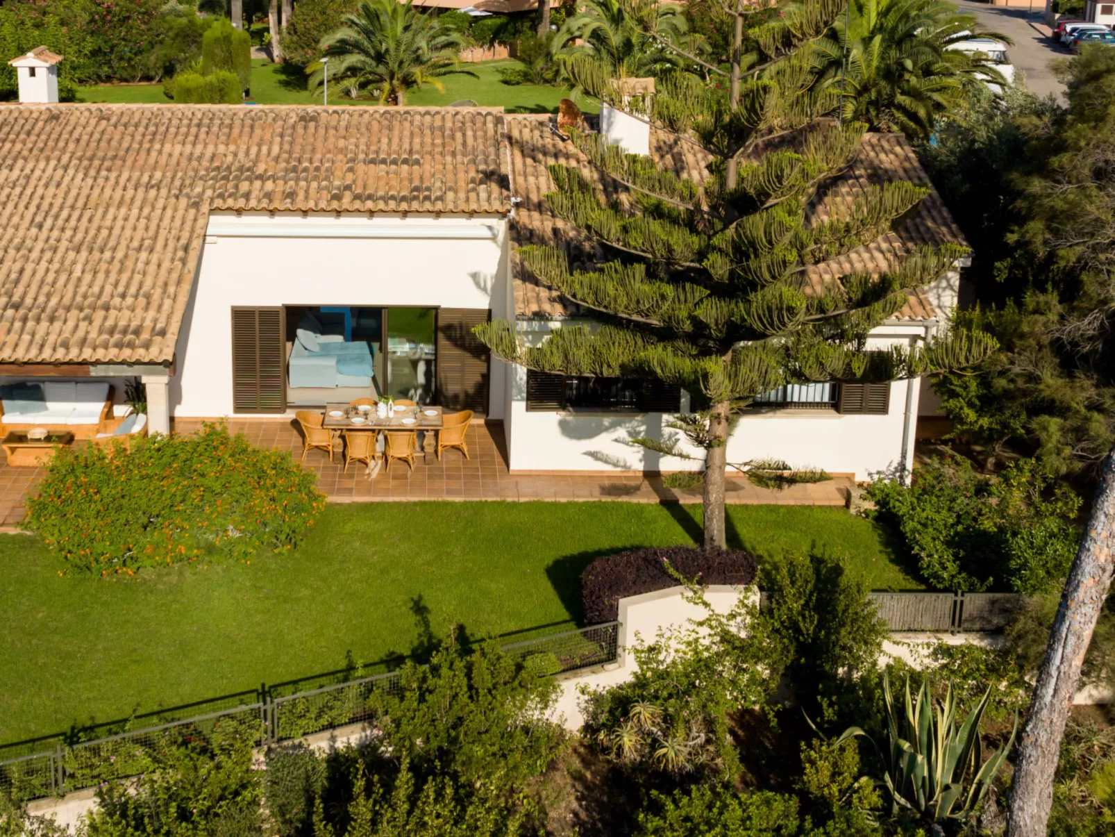 VILLA ES PINARO - BEACH FRONT - Binnen