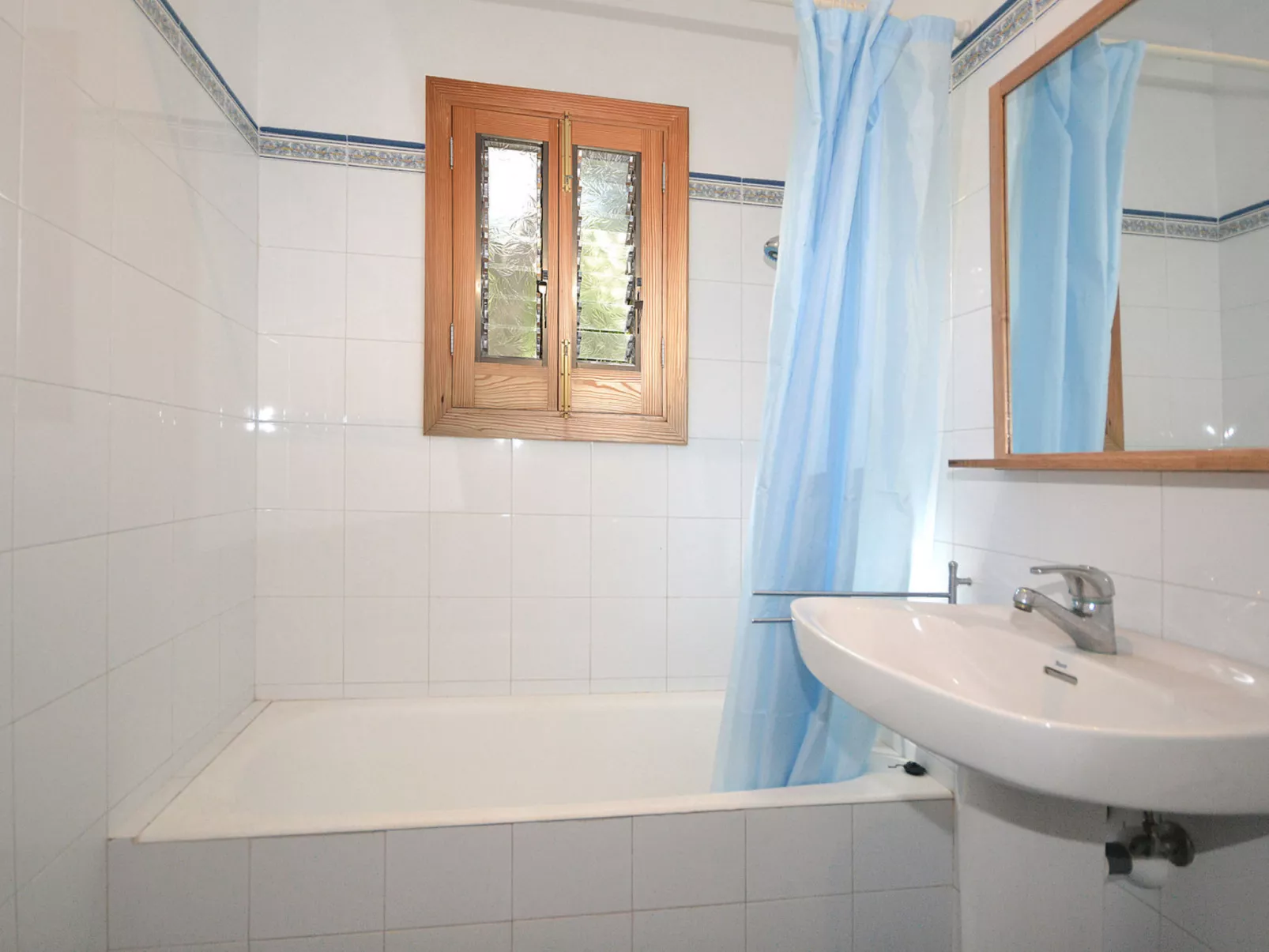 Spiros &quot-Camp Roig&quot- - Binnen