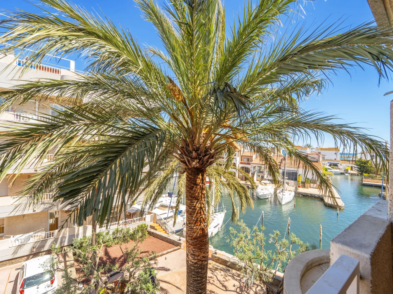 WELCS APARTAMENTO 145 EMP con vistas al canal - Buiten