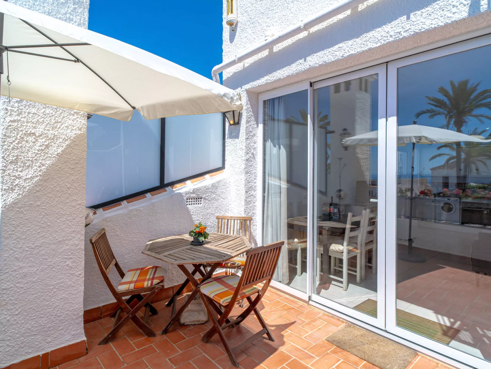 Hibiscos Seaview Terrace by Casasol - Buiten