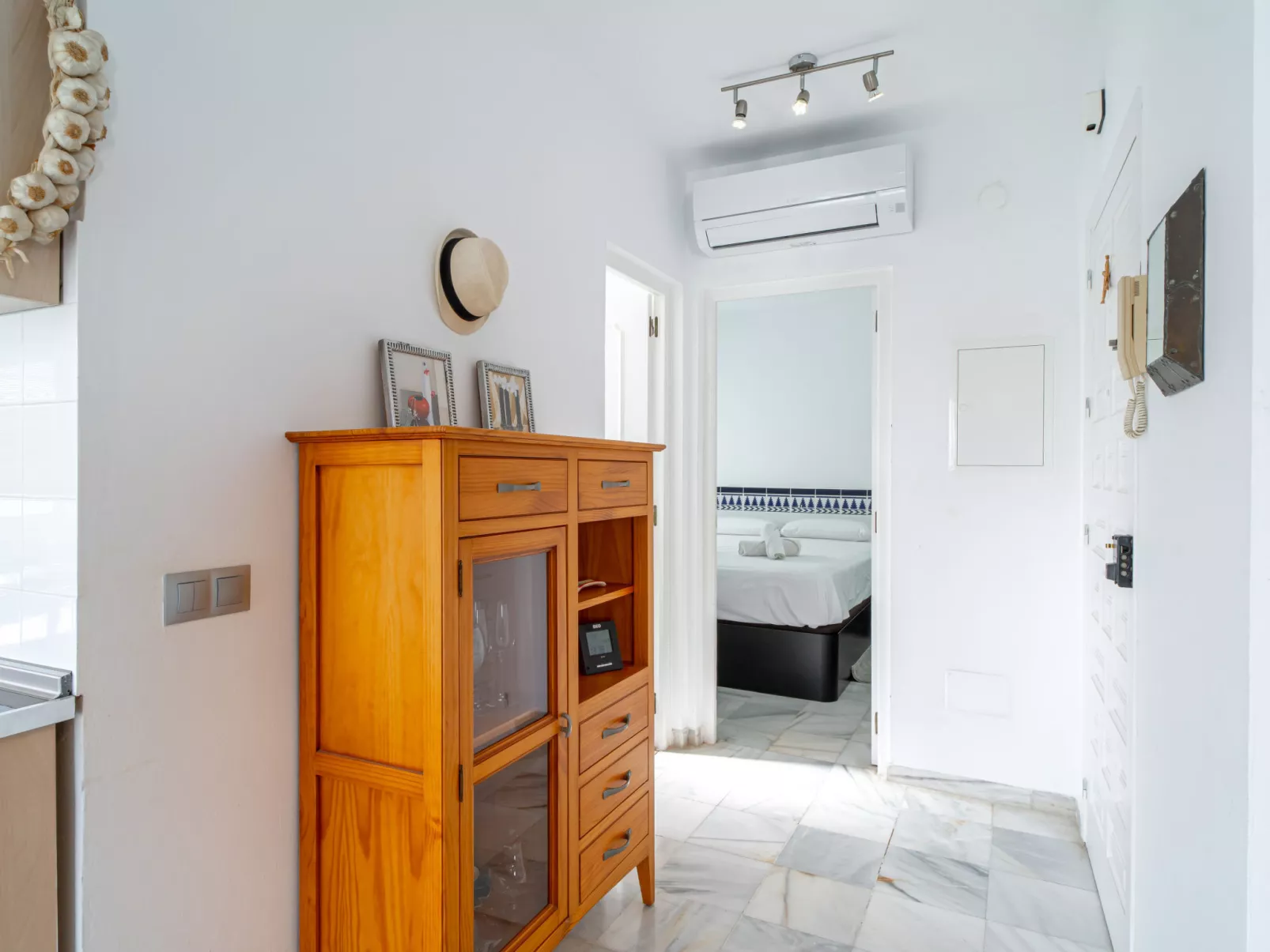 Sunny Terrace Chimenea by Casasol - Binnen