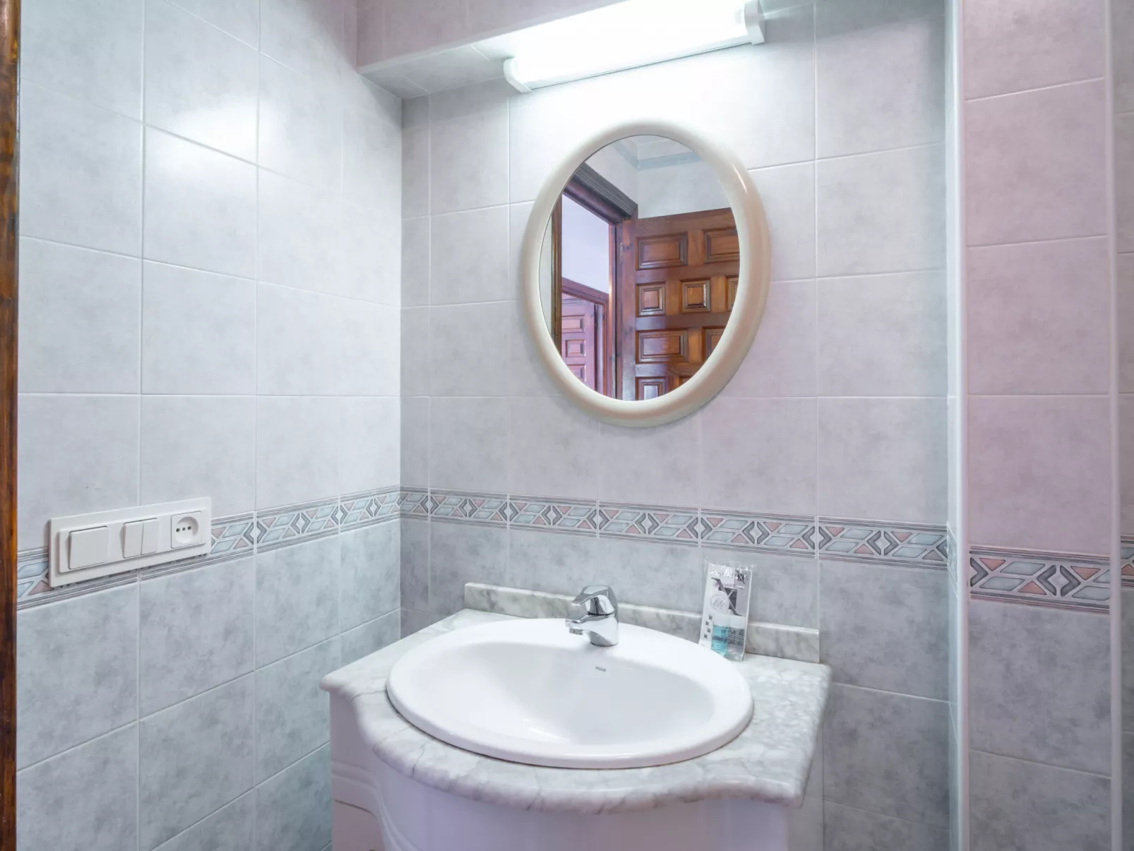 Acapulco Apartment 7 by Casasol - Binnen