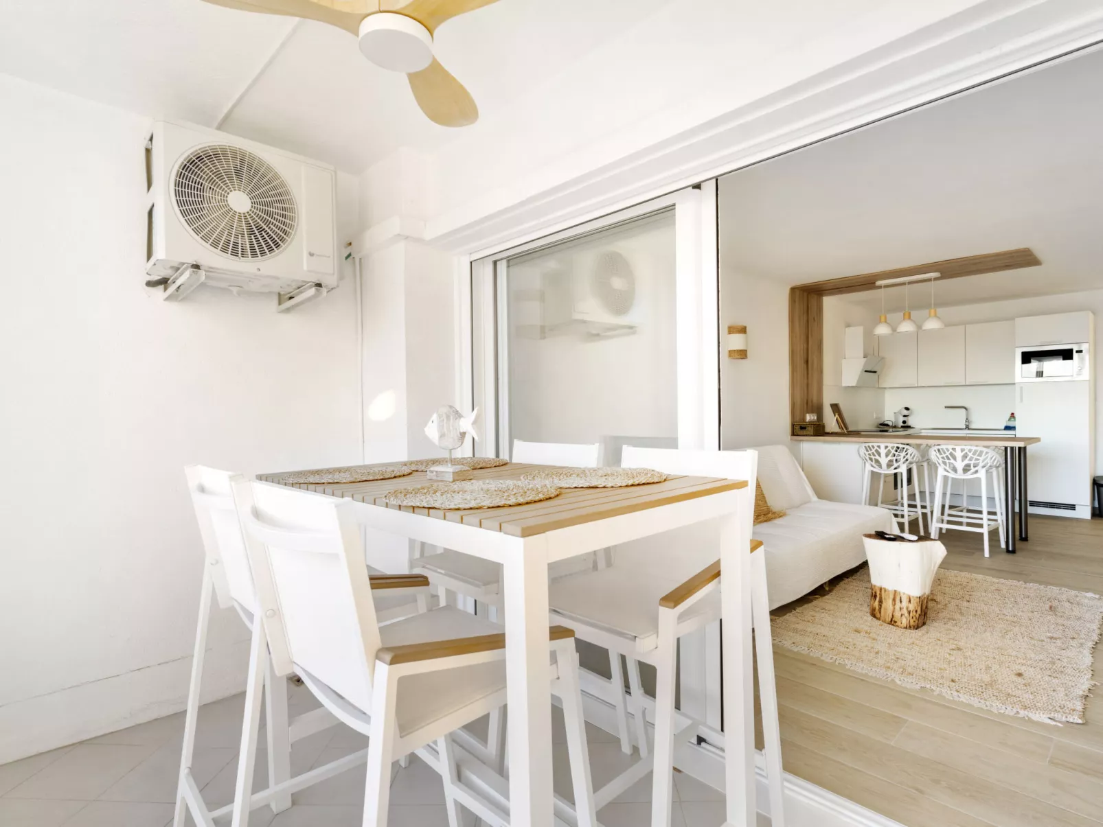 WELCS APARTAMENTO 101 EMP con vistas al Mar - Binnen