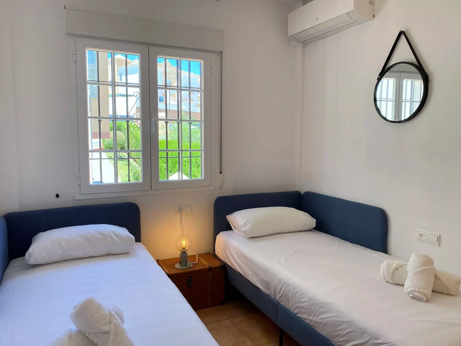 Azahara En Suite by Casasol - Binnen