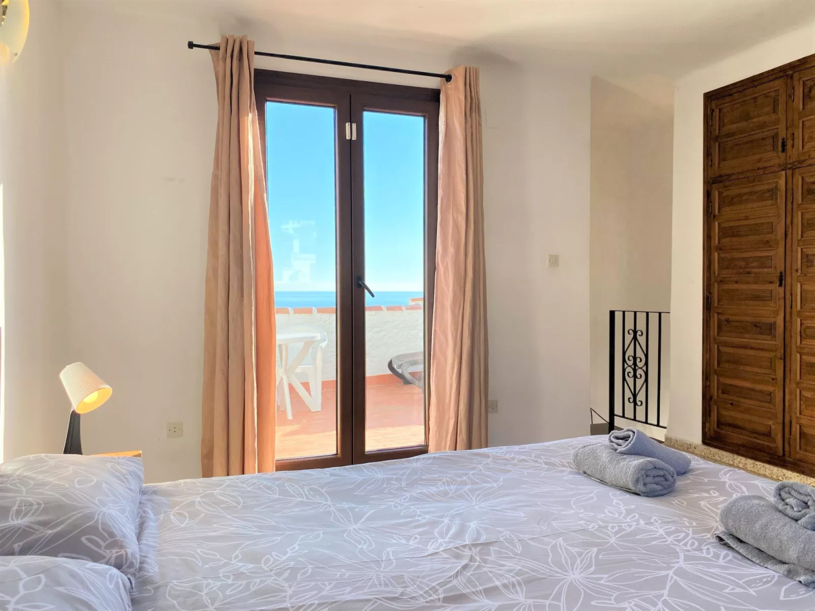Los Naranjos 18B Capistrano Village by Casasol - Binnen