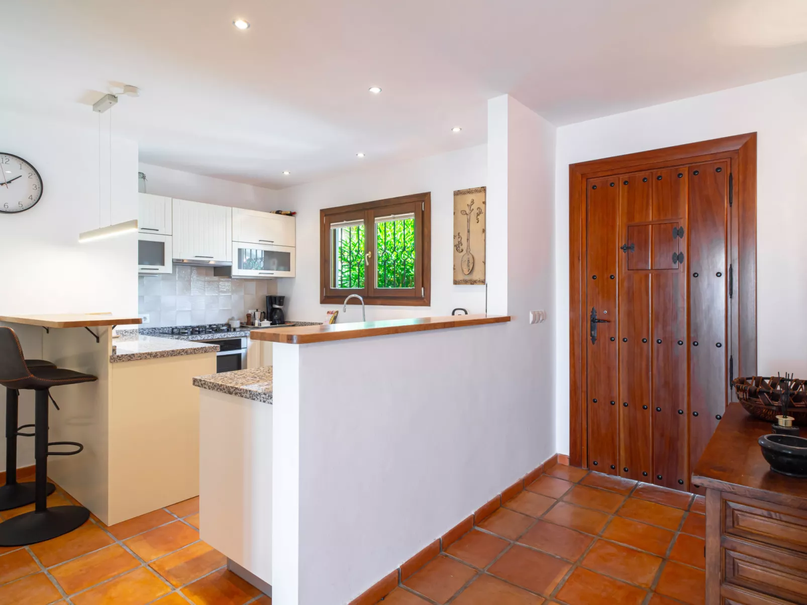 Villa Grand Pool Terrace by Casasol - Binnen