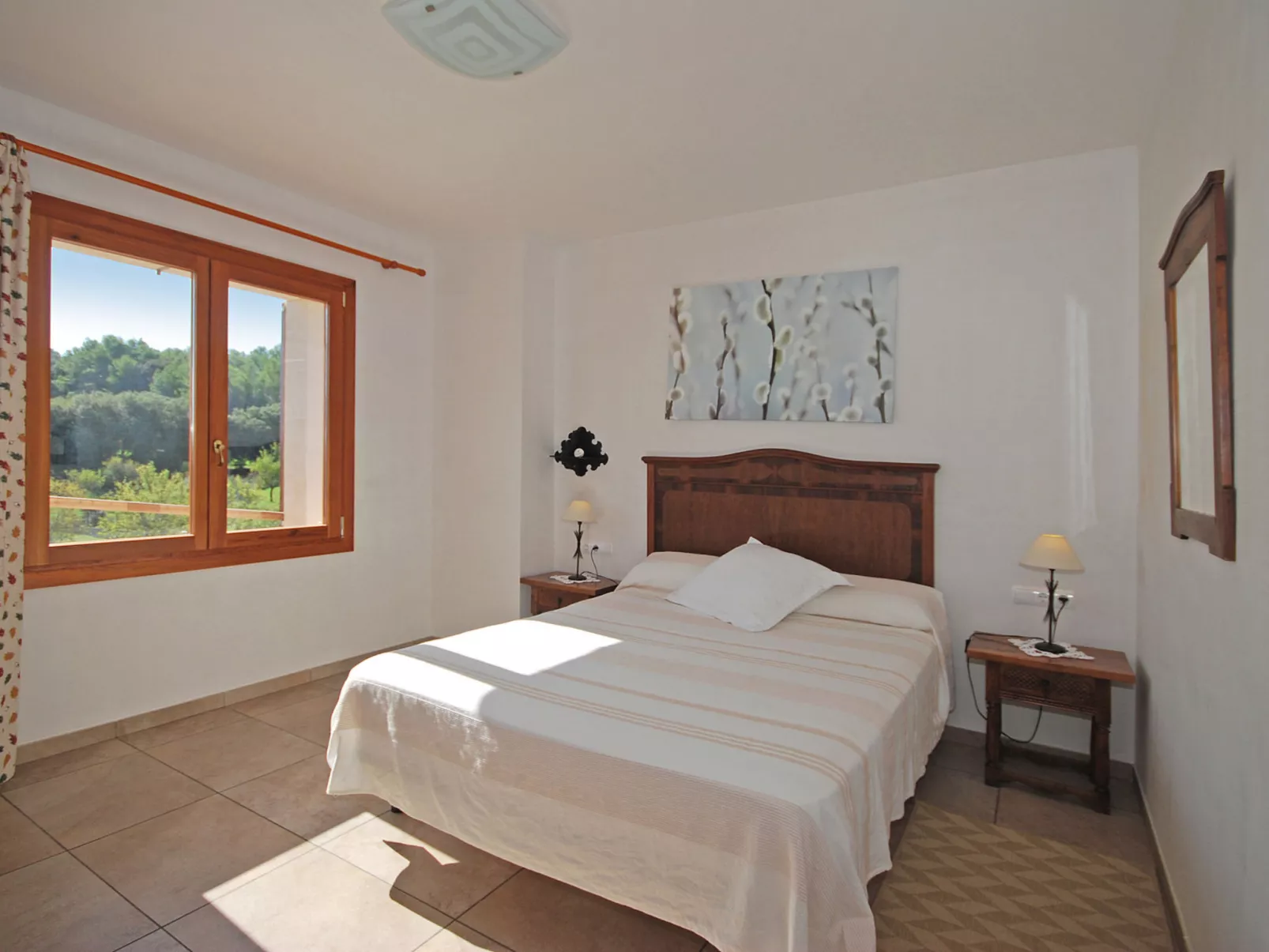 Pla de ses rotes - Binnen