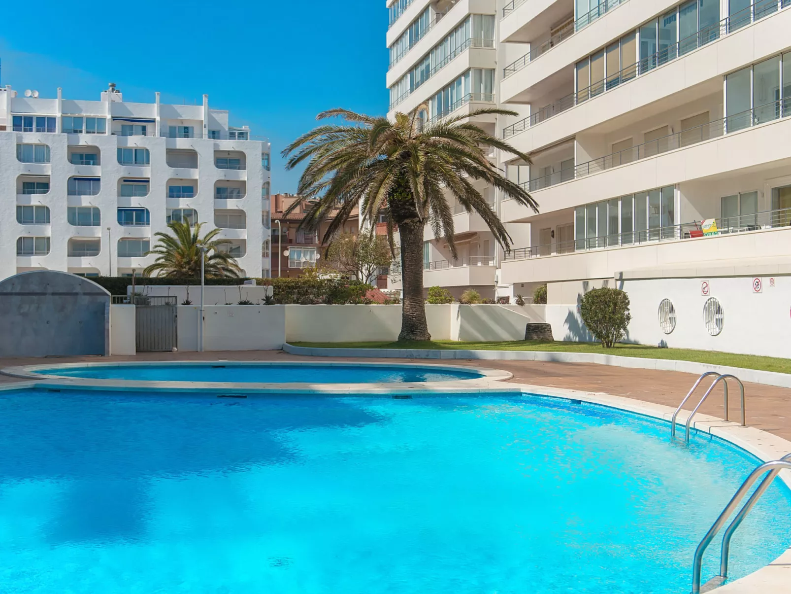 WELCS APARTAMENTO 255 EMP con terraza con vista - Buiten