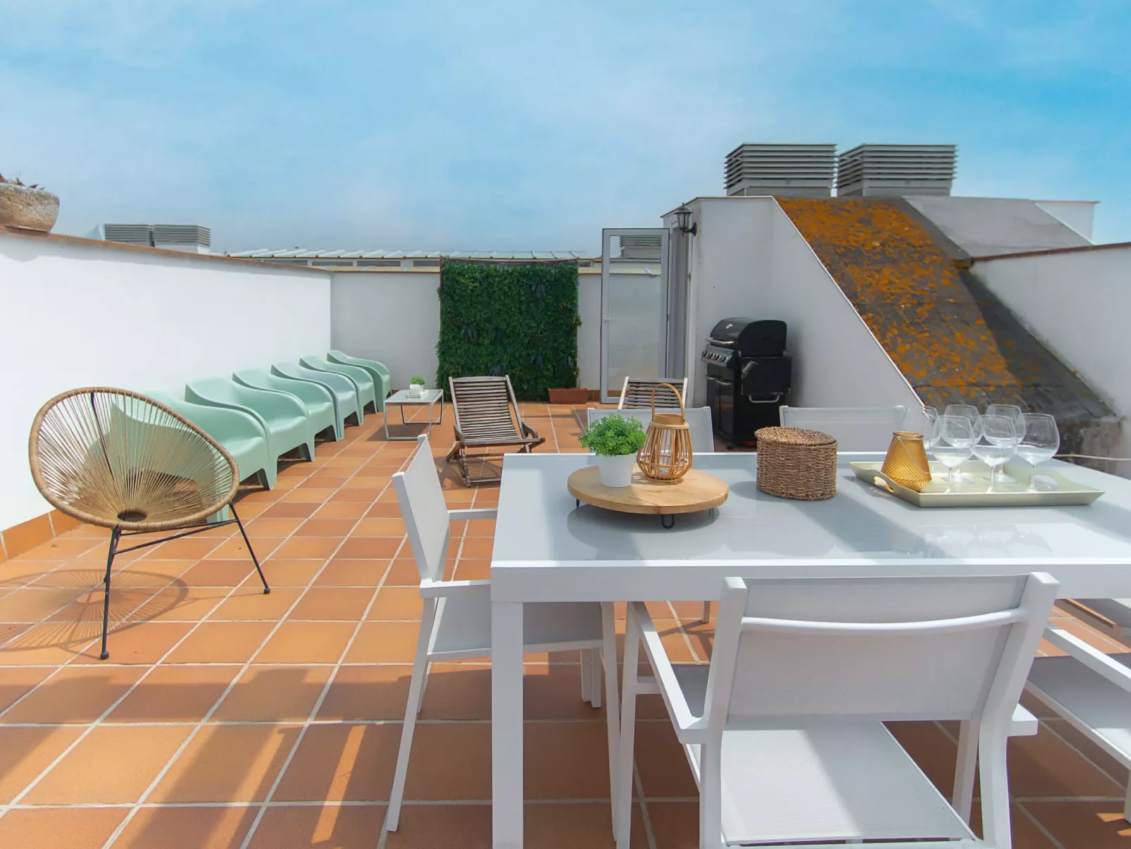 WELCS APARTAMENTO 254 EMP con vista al canal - Buiten