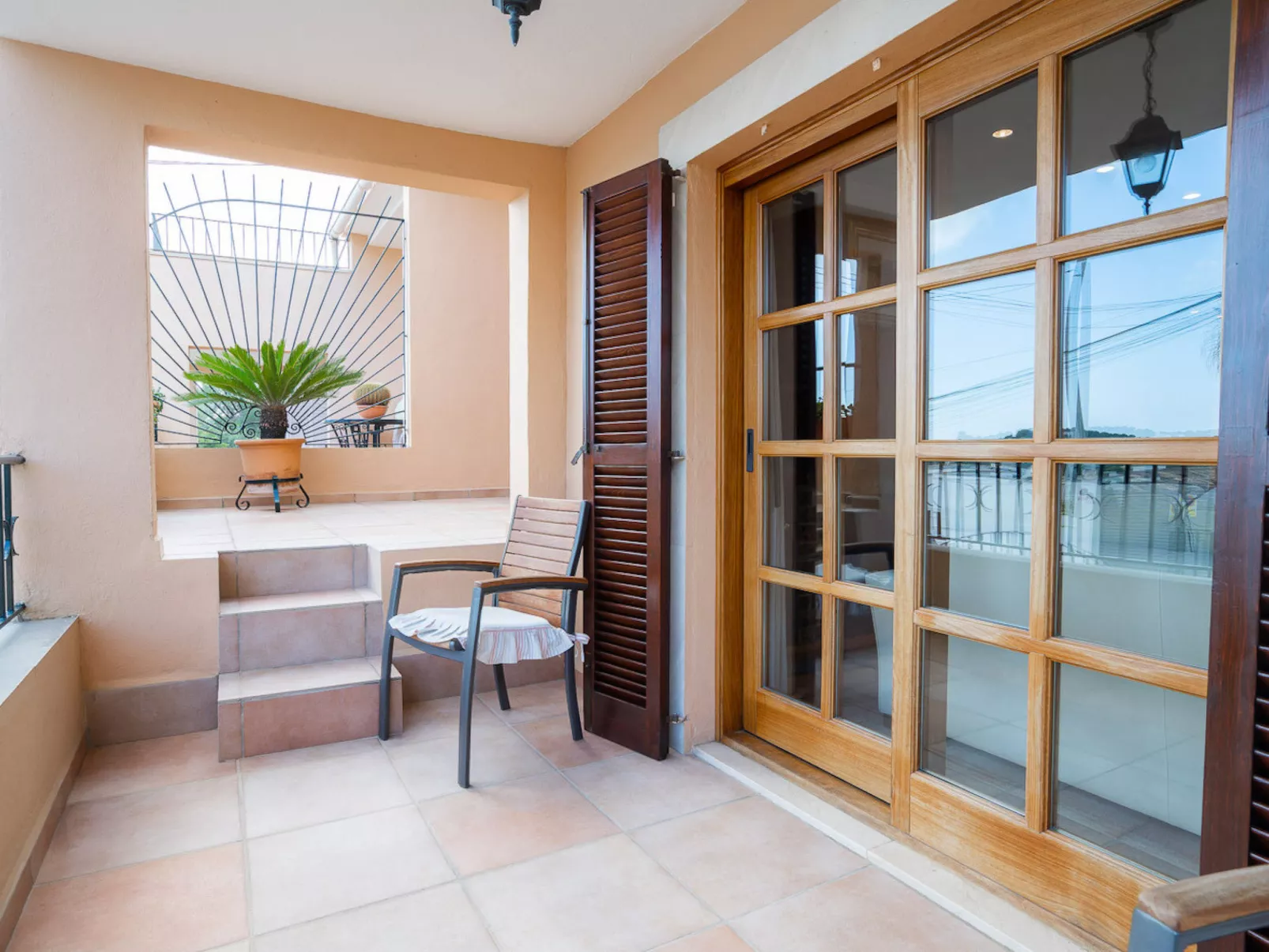 VILLA PORTALS NOUS by Priority Villas - Binnen