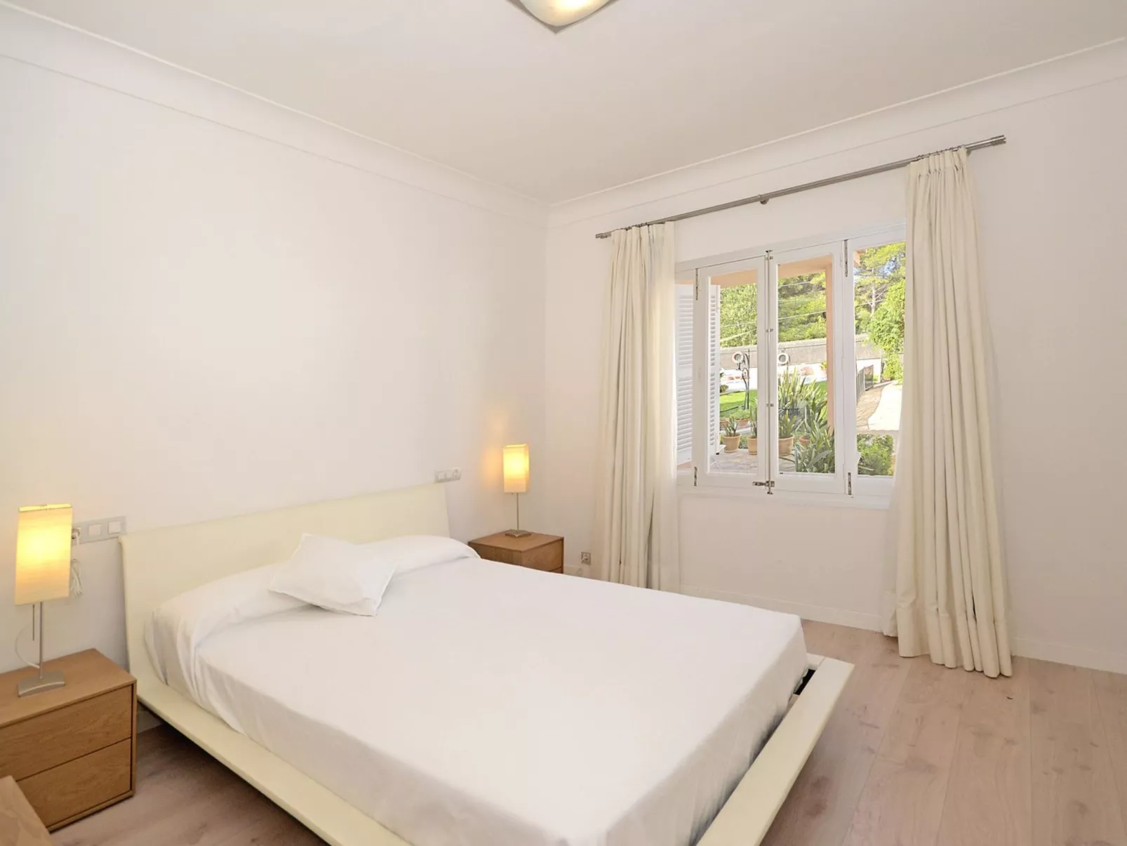 Llenaire - Xata - Binnen