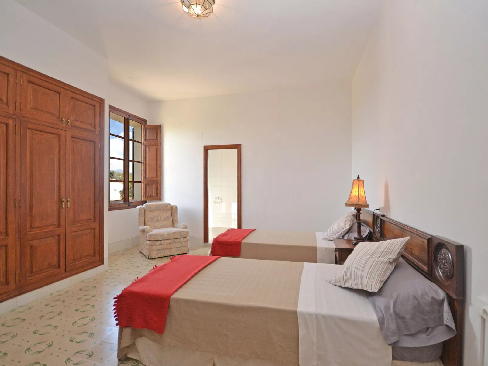 Son Granada - Binnen