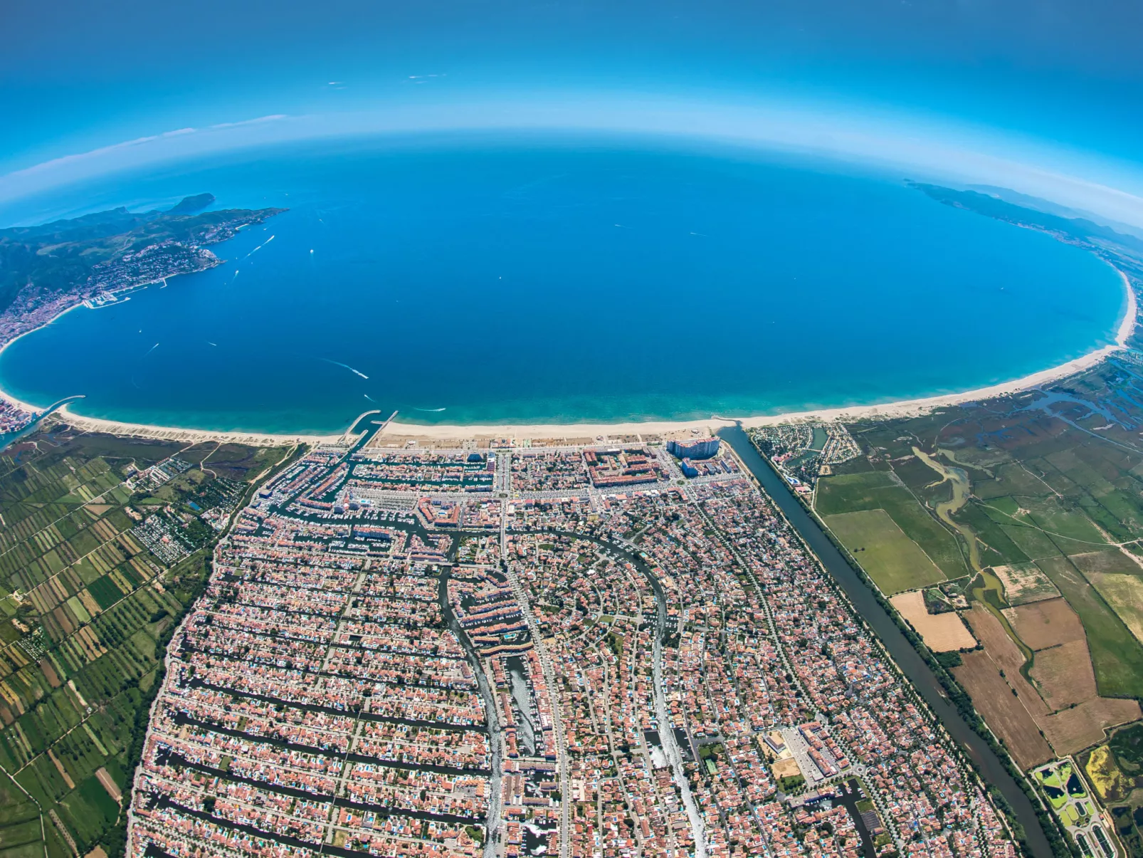 WELCS APARTAMENTO 227 EMP  con vistas al canal - Omgeving