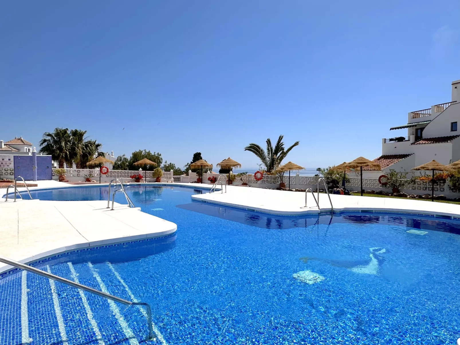 Capistrano Playa 201 by Casasol - Buiten