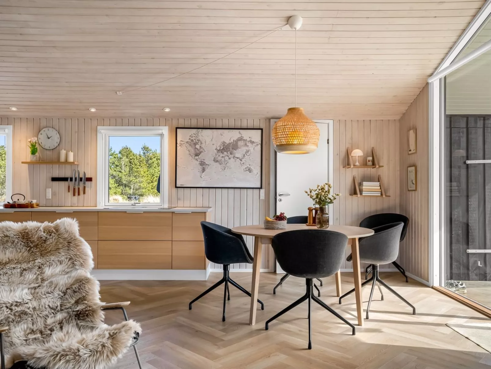 "Steinunn" - 600m from the sea - Binnen