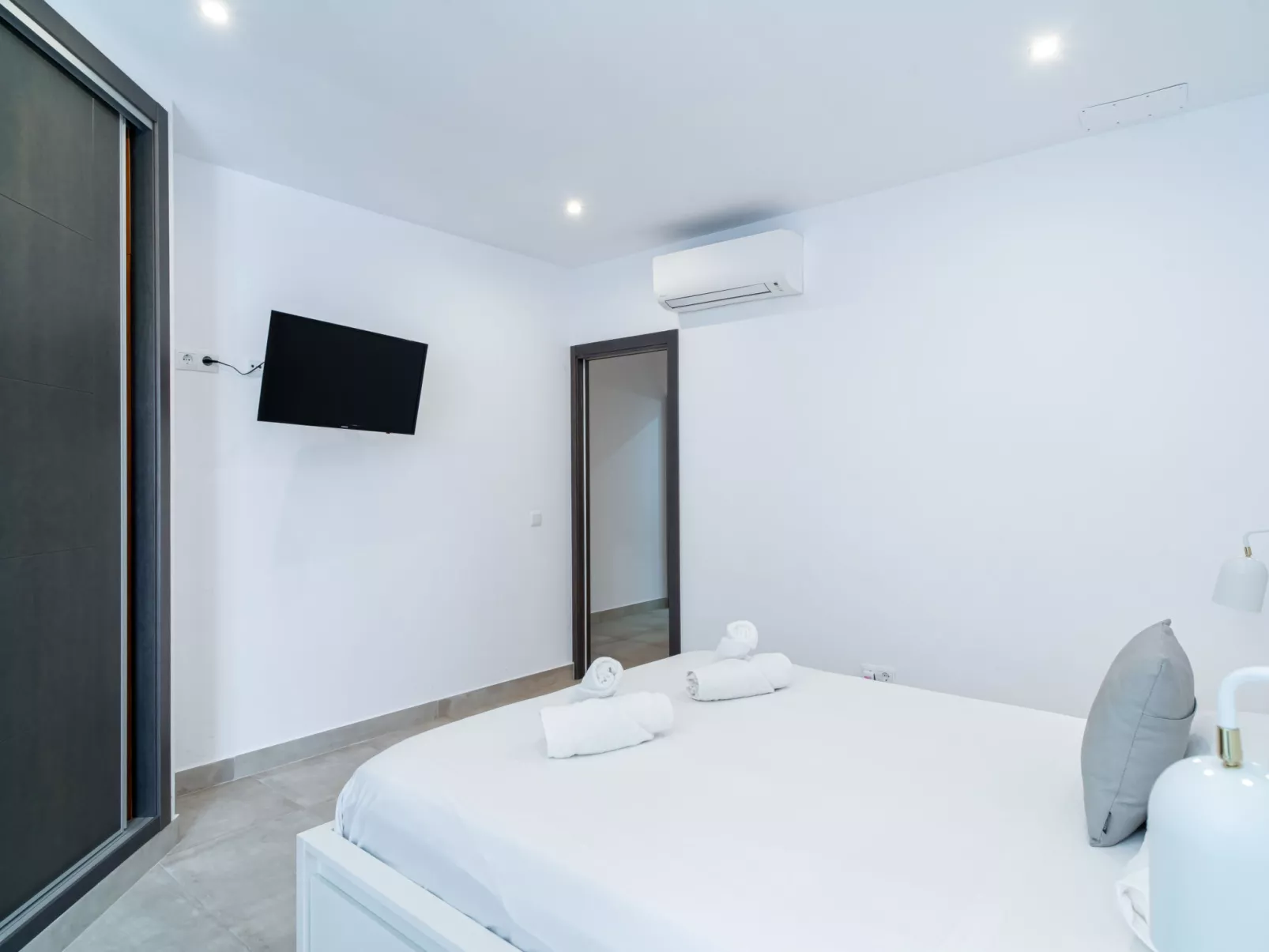 Villa Romeral Premium by Casasol - Binnen