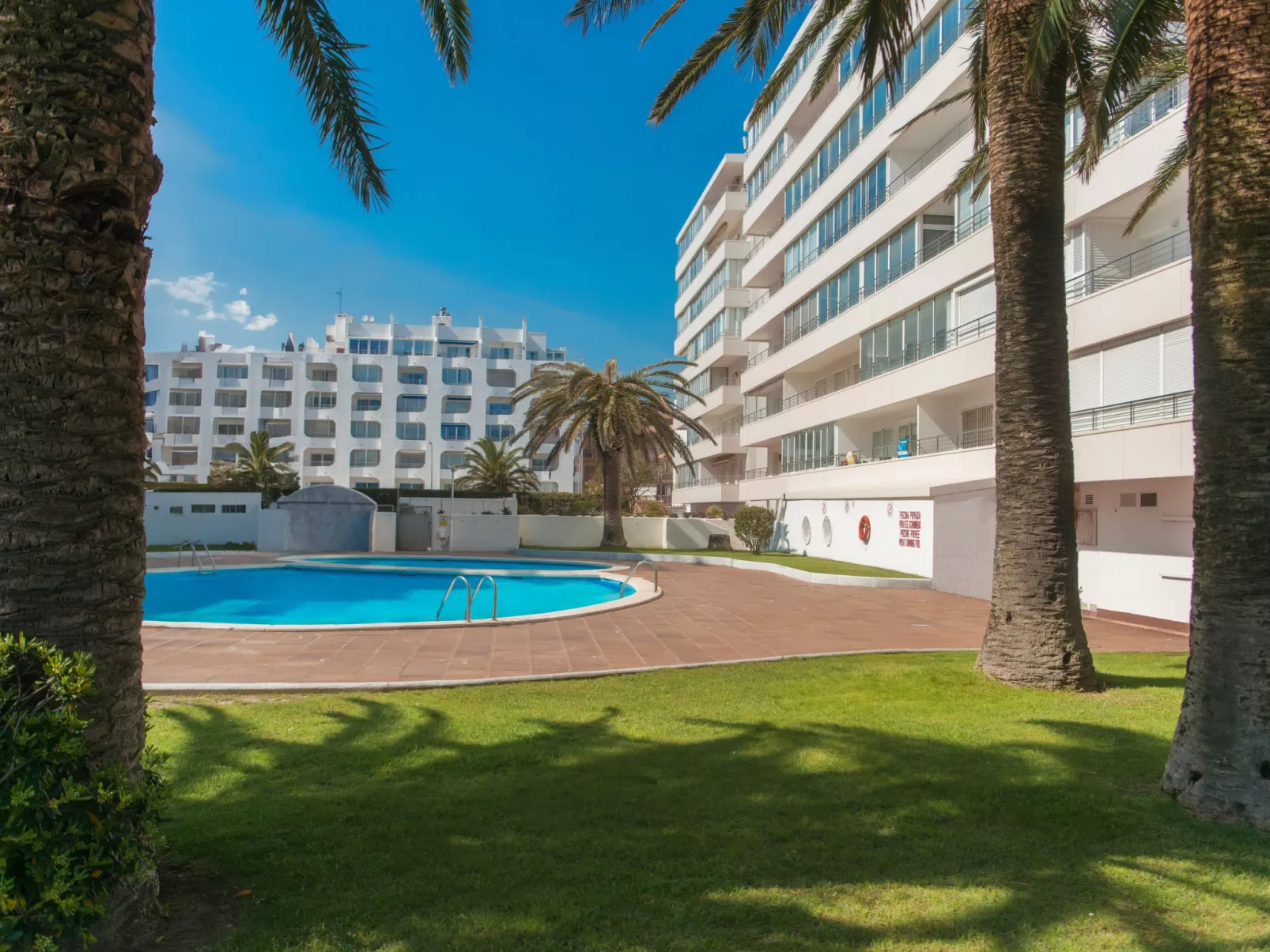 WELCS APARTAMENTO 255 EMP con terraza con vista - Buiten